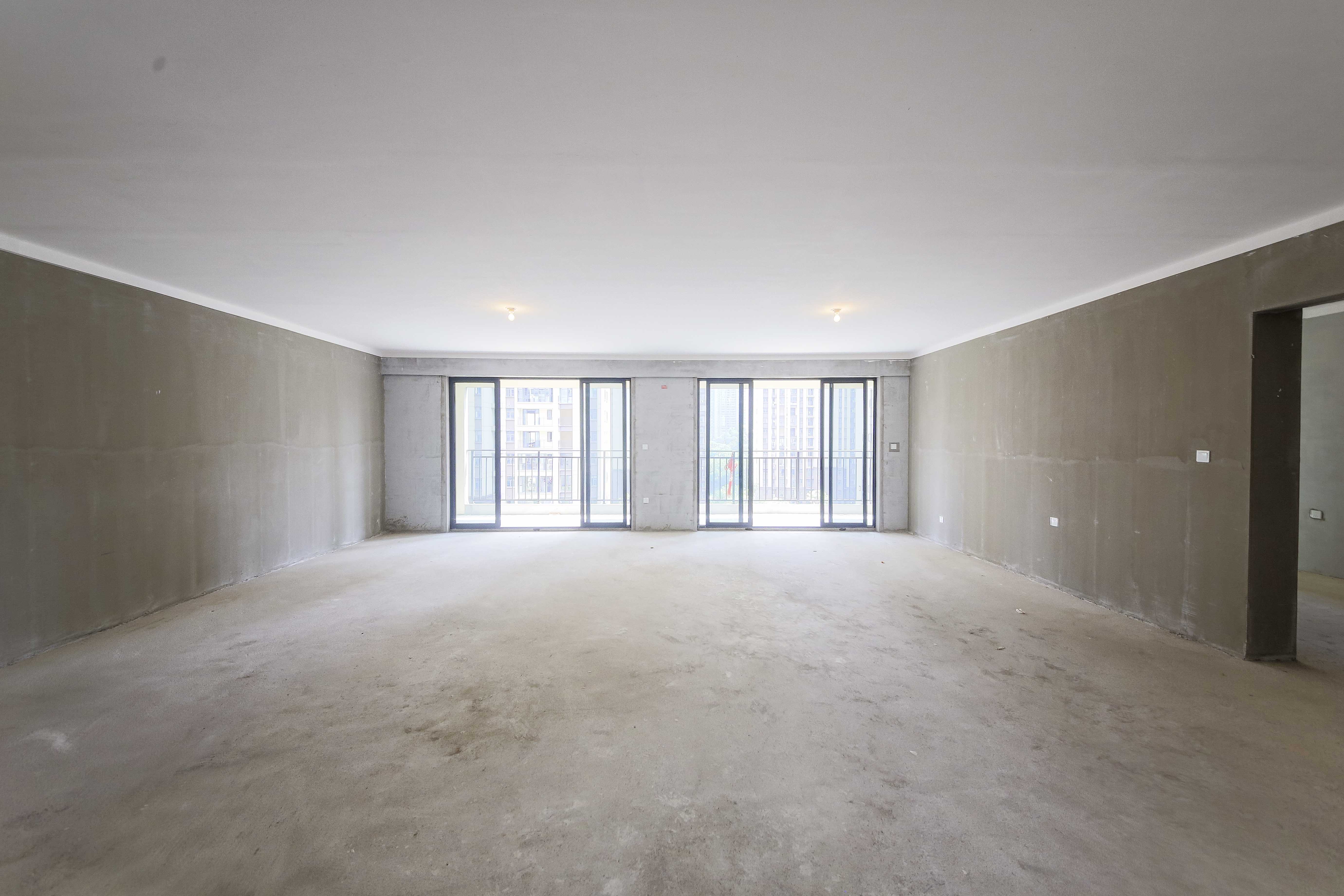 中建钰和城  4室2厅3卫   355.00万客厅