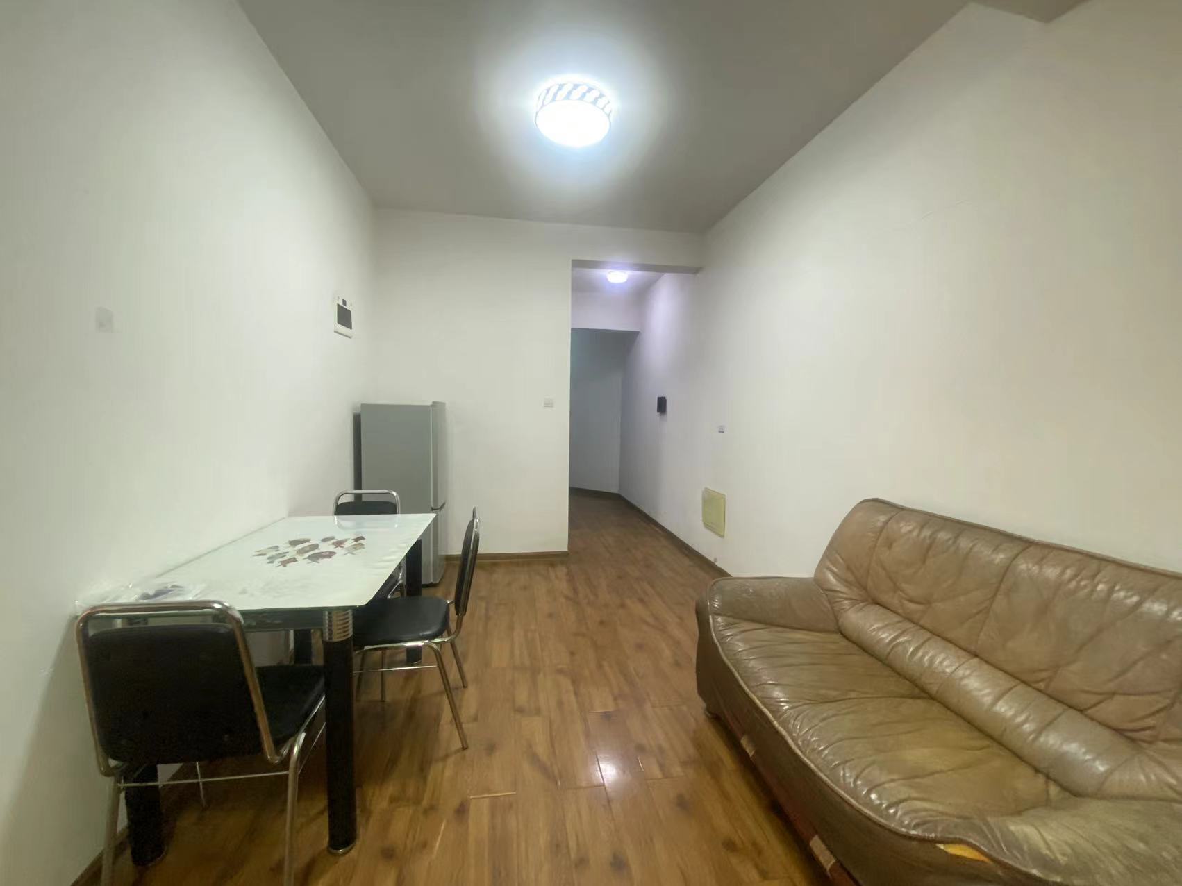 龙腾国际 2室2厅1卫 42.8万 龙腾国际 2室2厅1卫 42.8万室内图