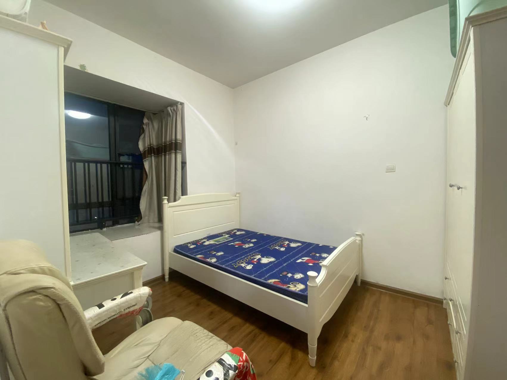 龙腾国际 2室2厅1卫 42.8万 龙腾国际 2室2厅1卫 42.8万室内图