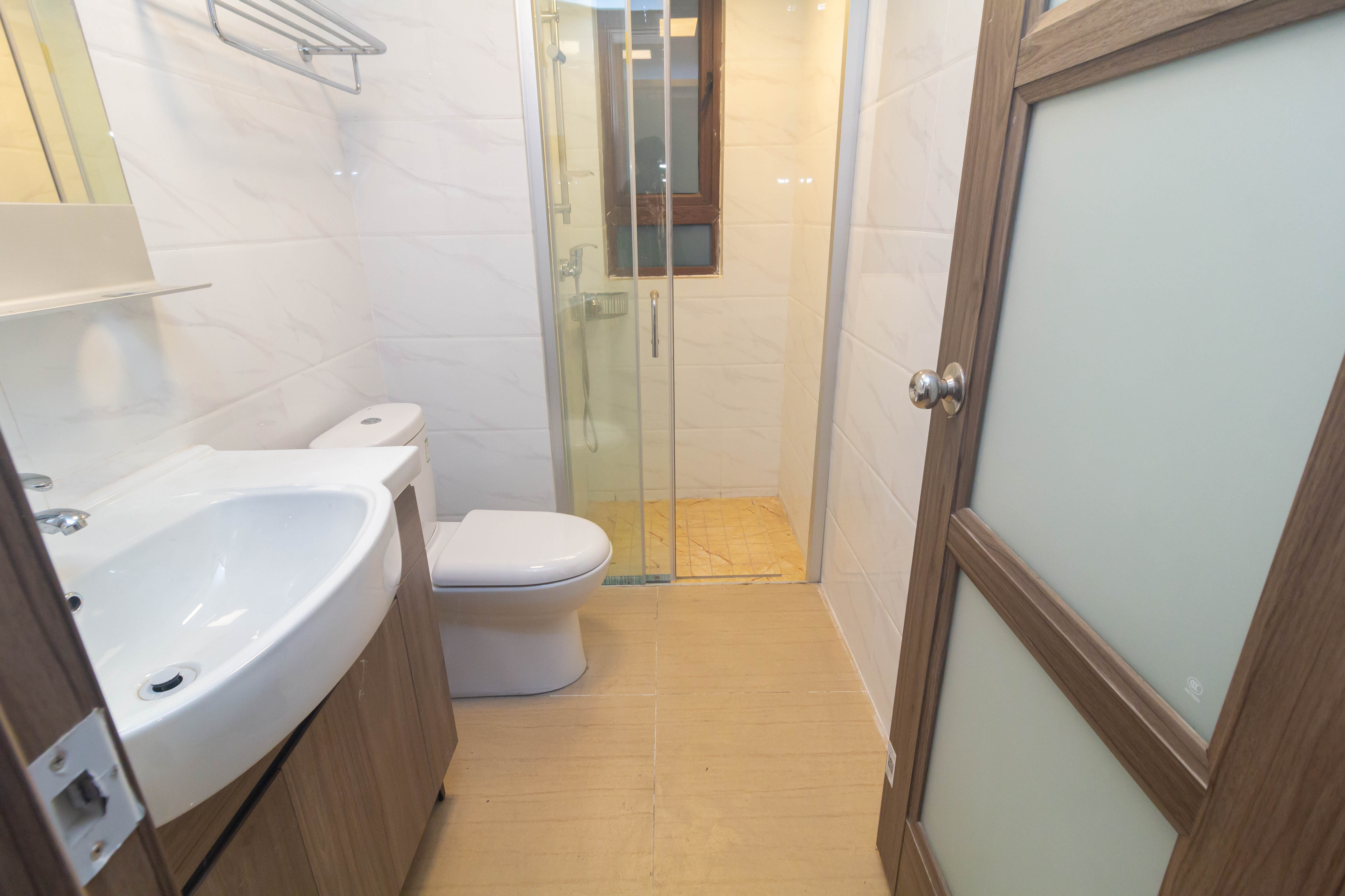 碧桂园星城首府  3室2厅2卫    65.0万 碧桂园星城首府  3室2厅2卫    65.0万卫生间