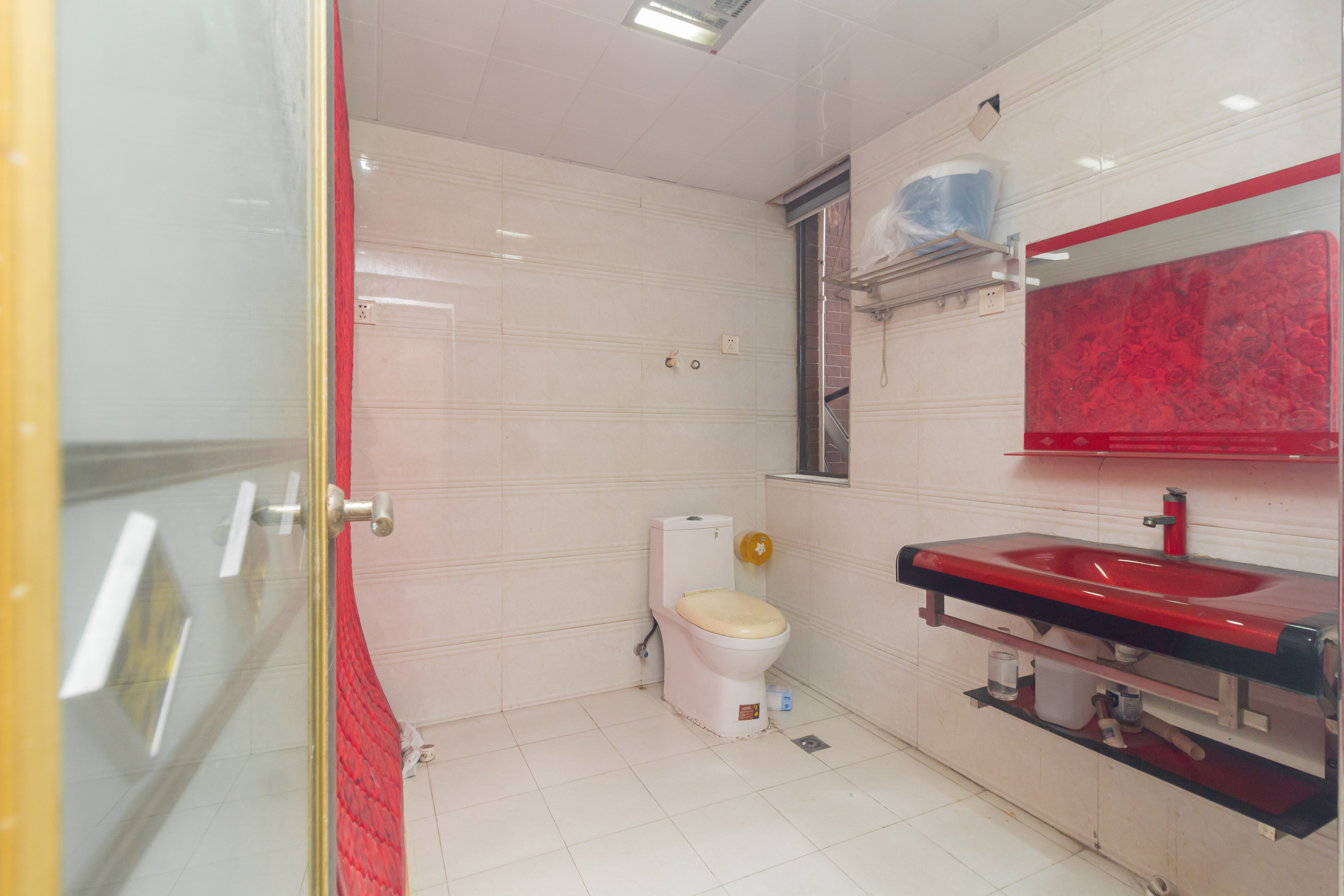 方略潇邦  4室2厅2卫    85.0万 方略潇邦  4室2厅2卫    85.0万卫生间