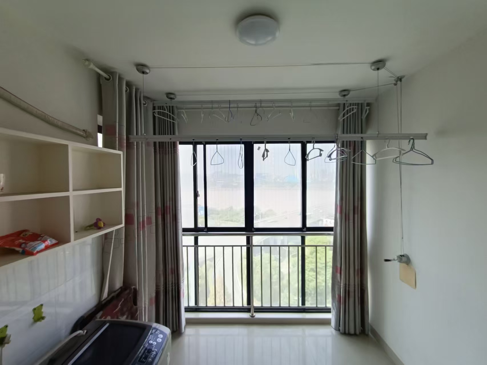 湘银三期水岸蓝郡 4室2厅2卫 75.0万 湘银三期水岸蓝郡 4室2厅2卫 75.0万室内图