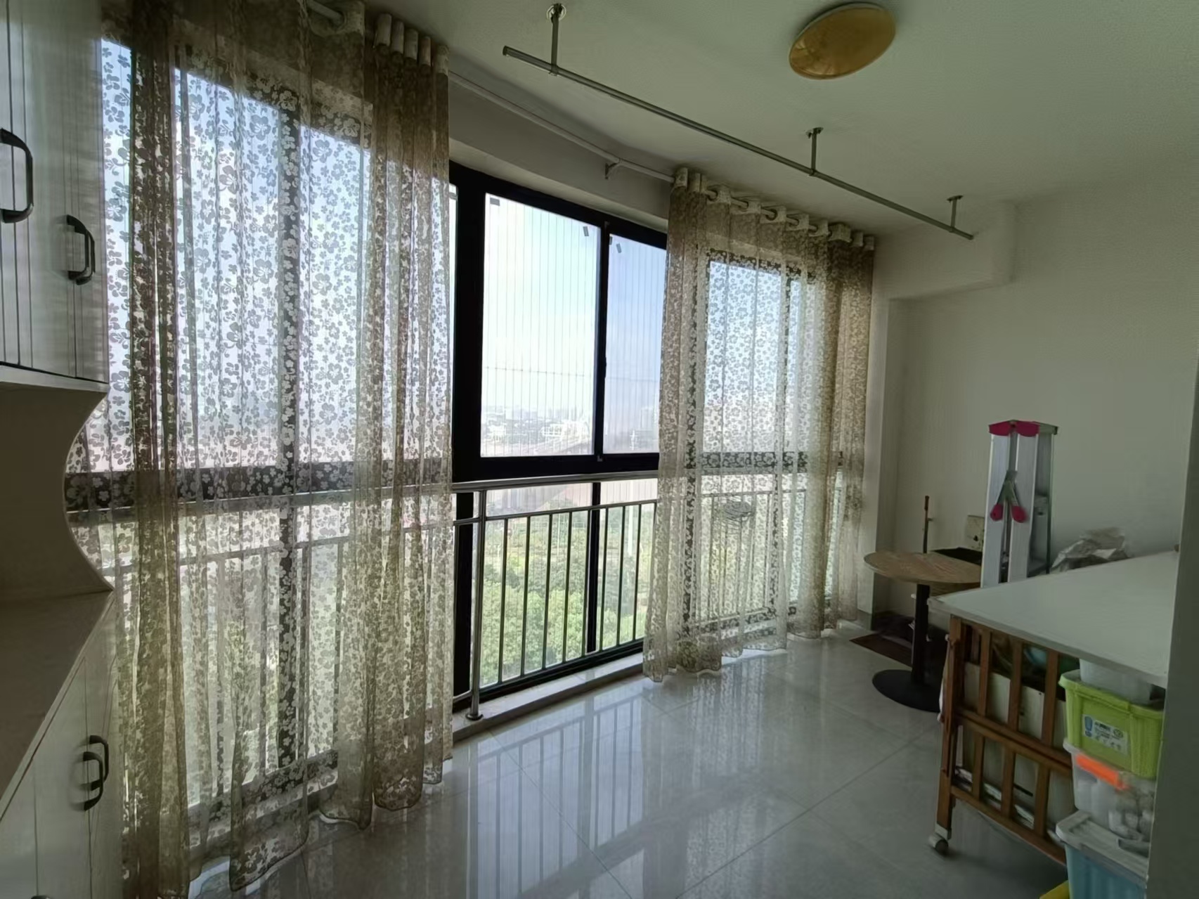 湘银三期水岸蓝郡 4室2厅2卫 75.0万 湘银三期水岸蓝郡 4室2厅2卫 75.0万室内图