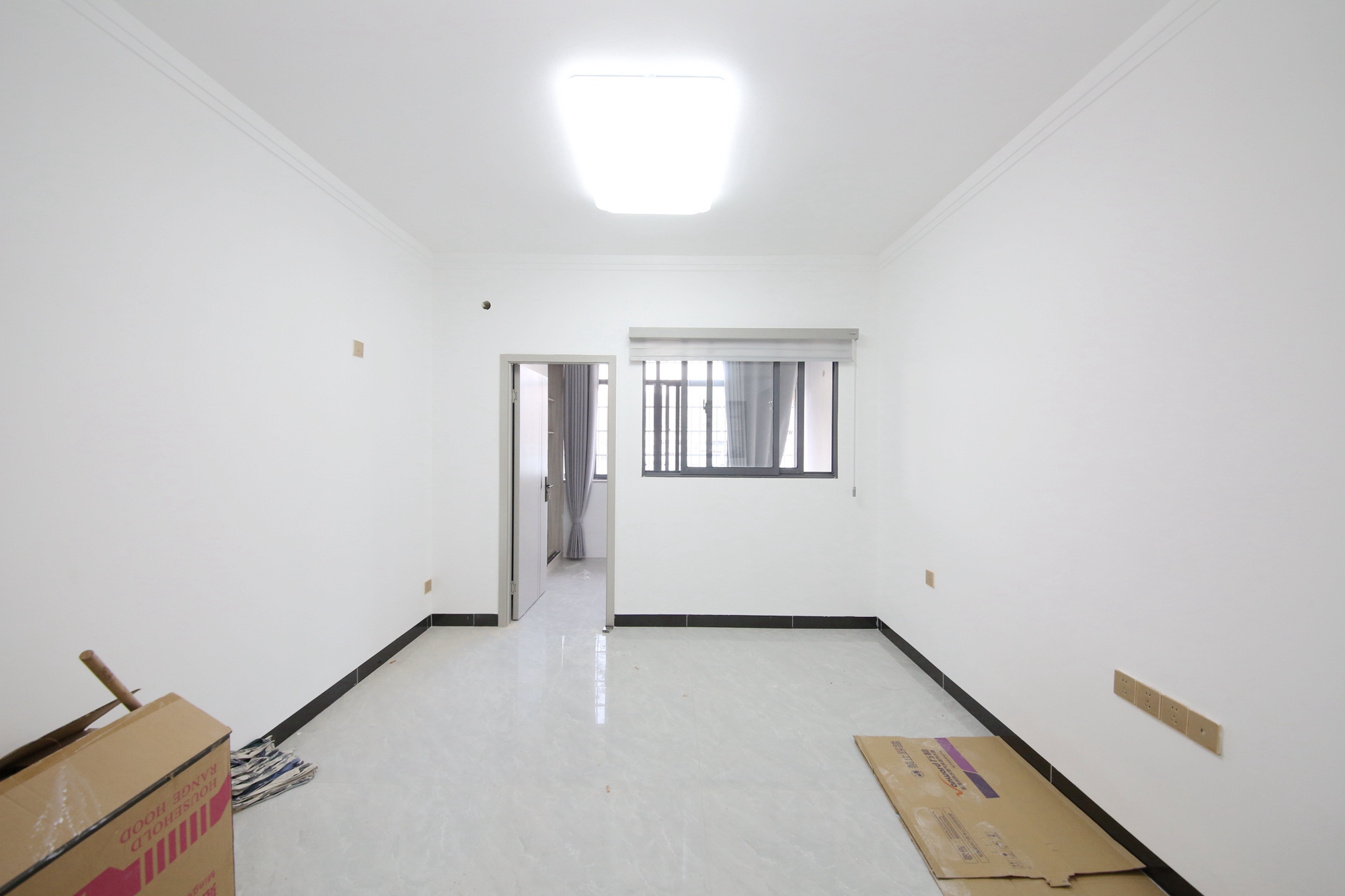 泰时三湘金地  3室1厅1卫   57.00万