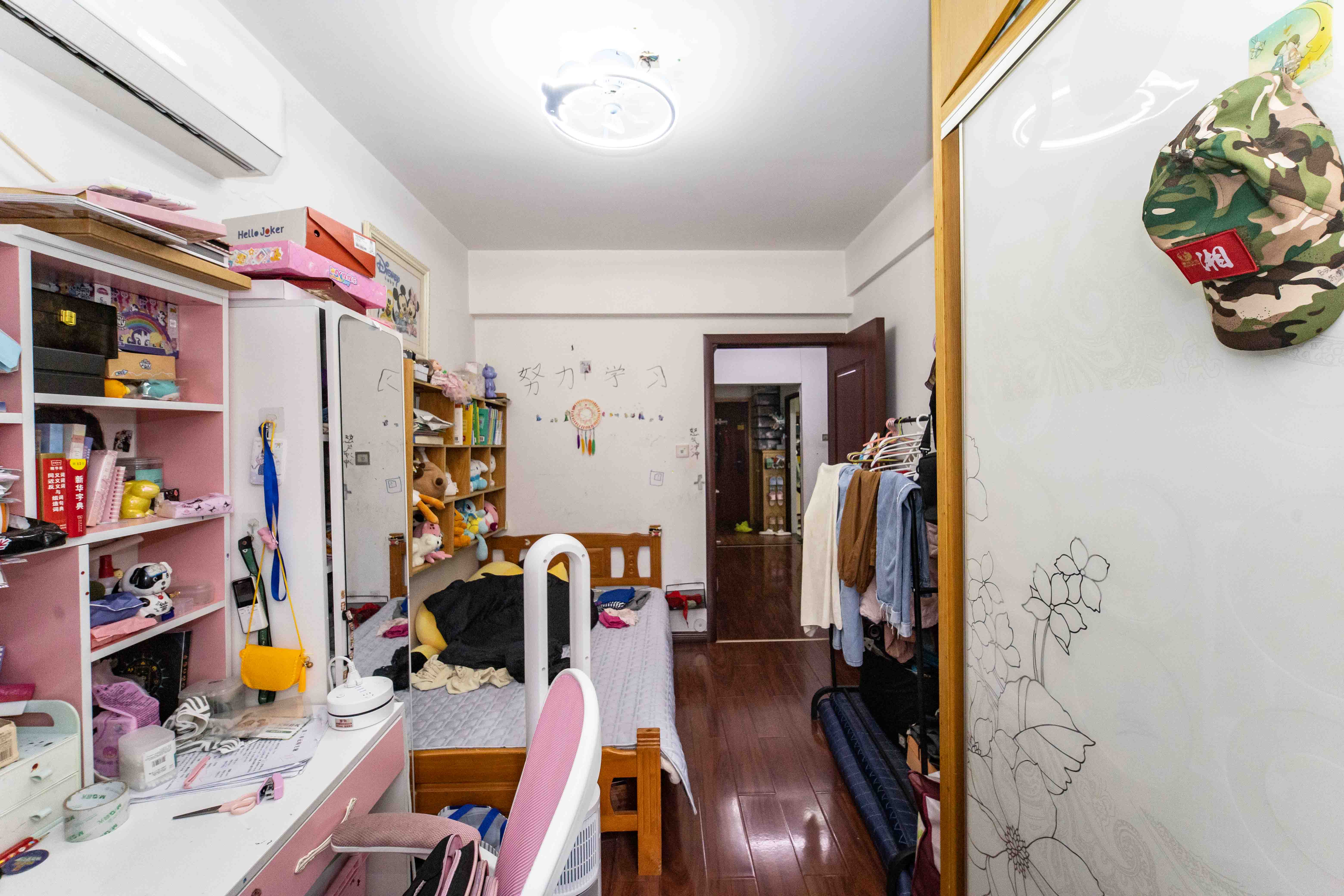 先锋东外滩  2室1厅1卫    61.8万 先锋东外滩  2室1厅1卫    61.8万卧室