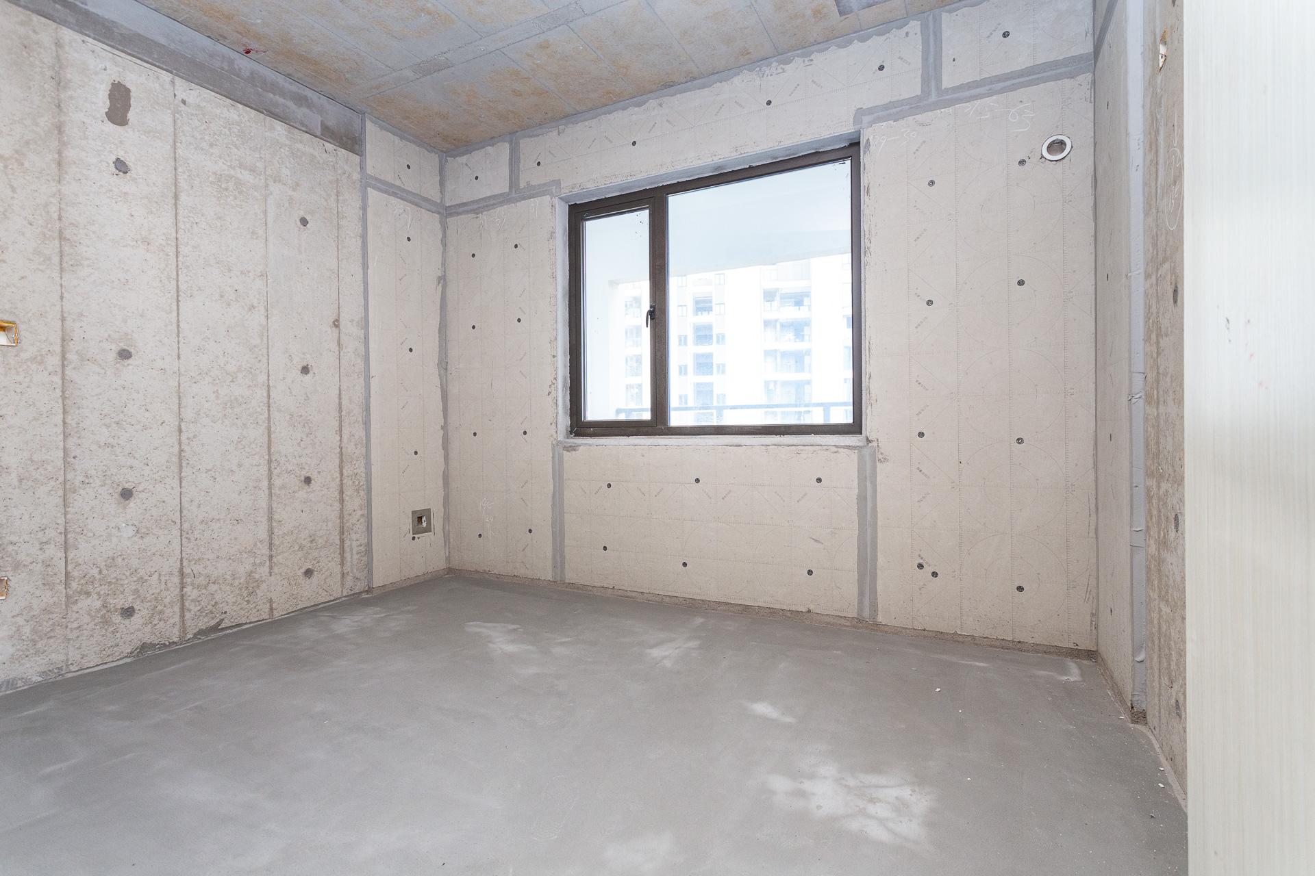 润和湘江天地AB区 4室2厅2卫 130.0万 润和湘江天地AB区 4室2厅2卫 130.0万卧室