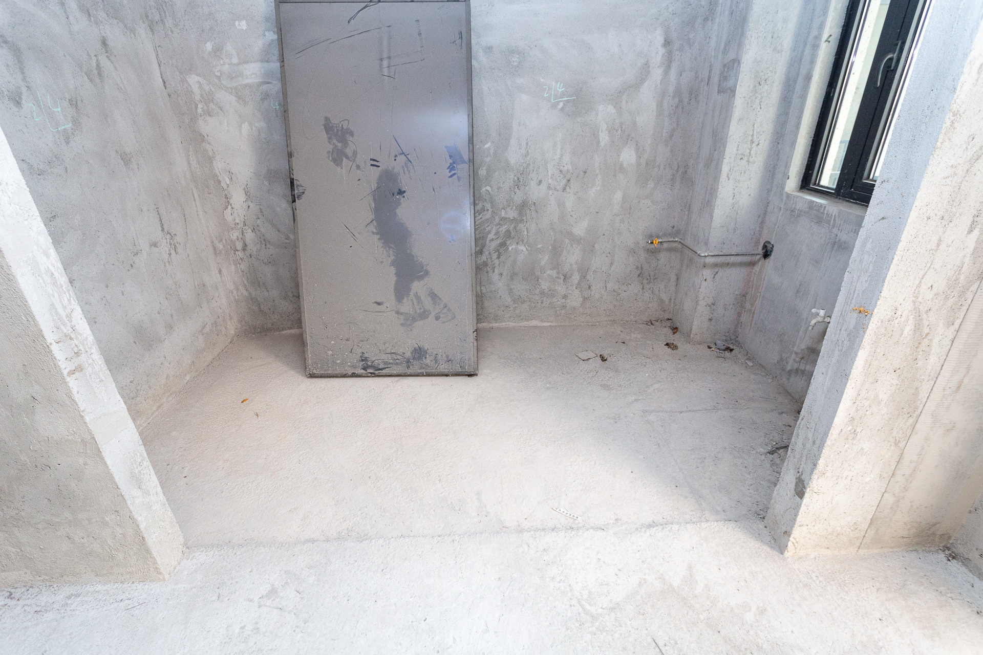 越秀湘江星汇城一期  5室2厅3卫    179.8万 越秀湘江星汇城一期  5室2厅3卫    179.8万厨房