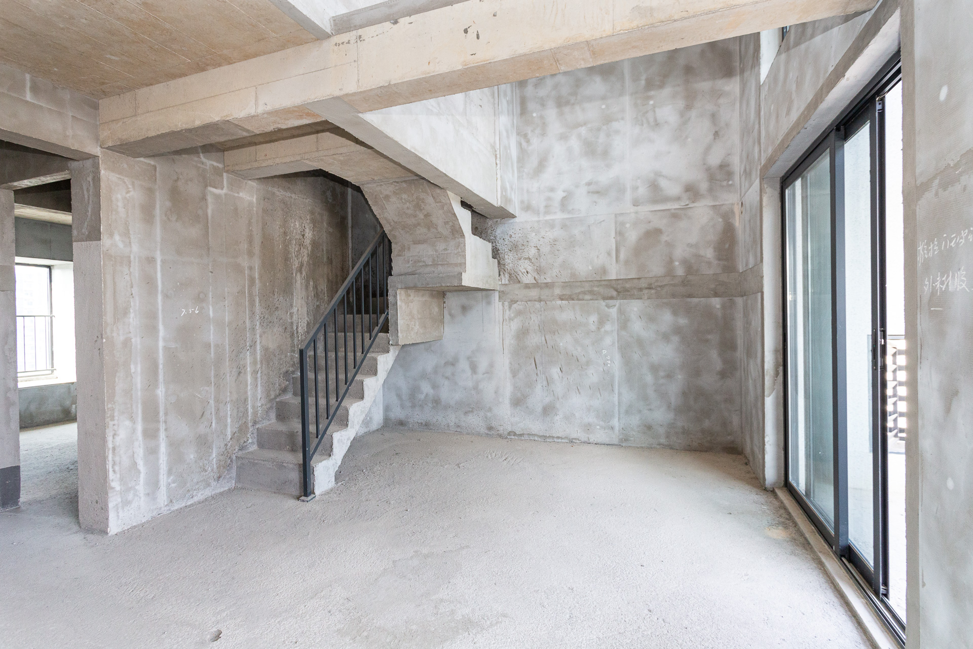 越秀湘江星汇城二期 4室2厅2卫 176.0万 越秀湘江星汇城二期 4室2厅2卫 176.0万客厅