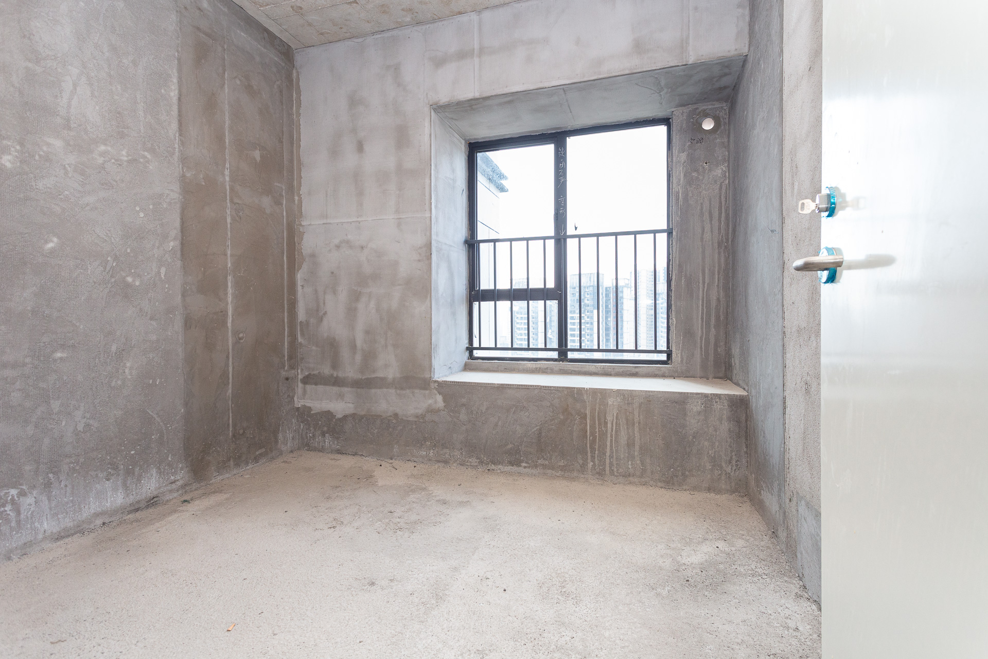 越秀湘江星汇城二期 4室2厅2卫 176.0万 越秀湘江星汇城二期 4室2厅2卫 176.0万卧室