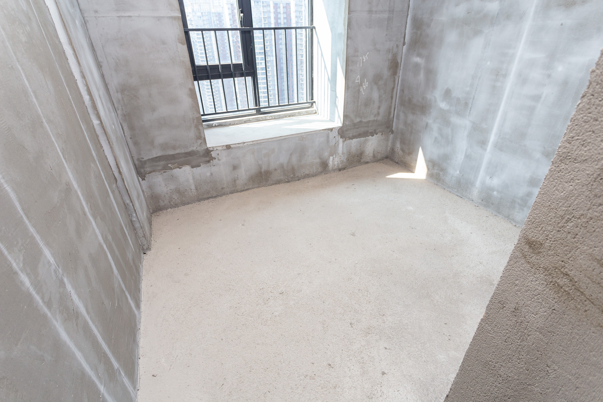 越秀湘江星汇城二期 4室2厅2卫 176.0万 越秀湘江星汇城二期 4室2厅2卫 176.0万卧室