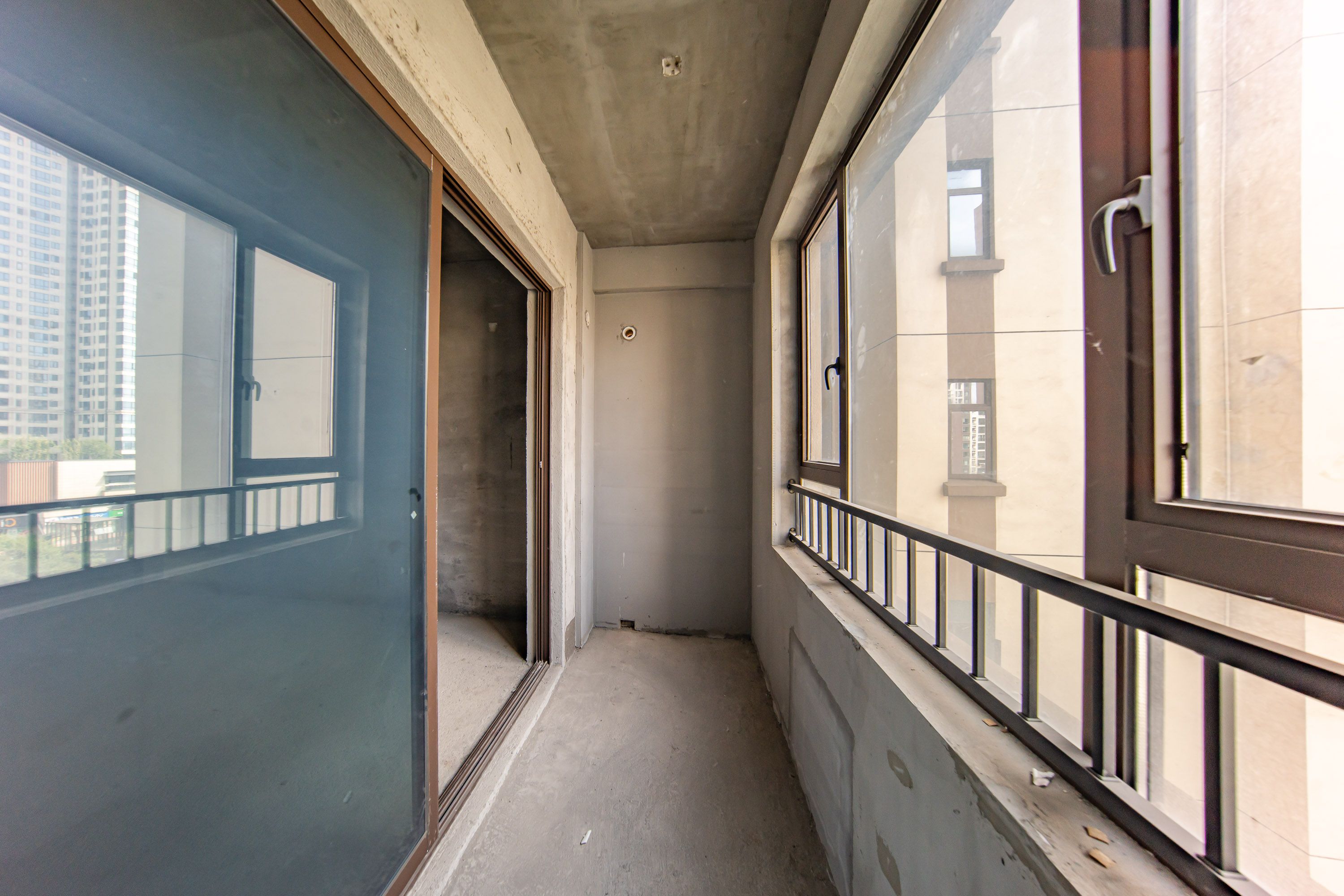 江山帝景雅典 3室2厅2卫 107.50万 江山帝景雅典 3室2厅2卫 107.50万阳台