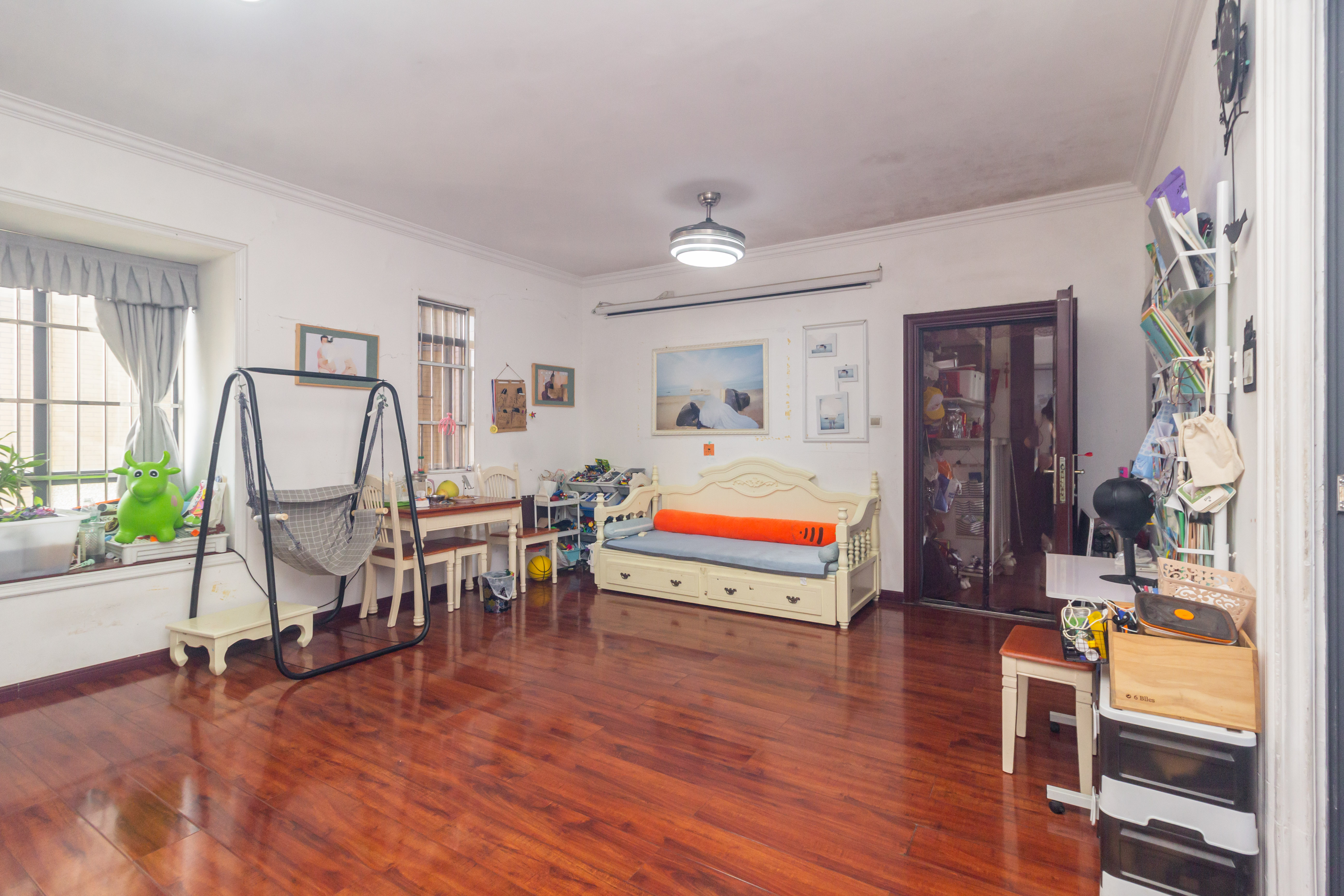 中国铁建国际城一期  3室2厅1卫    60.0万 中国铁建国际城一期  3室2厅1卫    60.0万