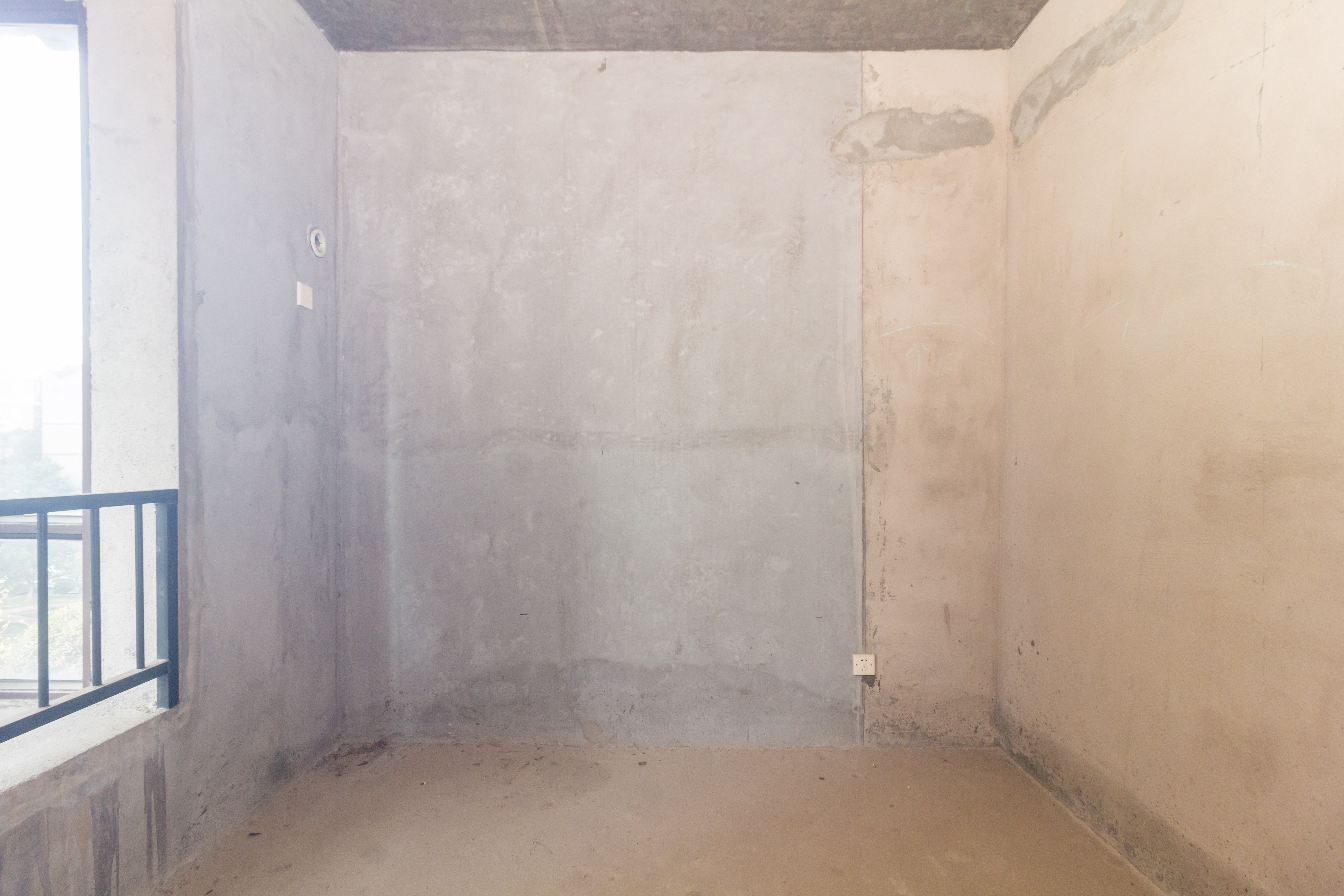 三景华御  4室2厅2卫    68.0万 三景华御  4室2厅2卫    68.0万卧室