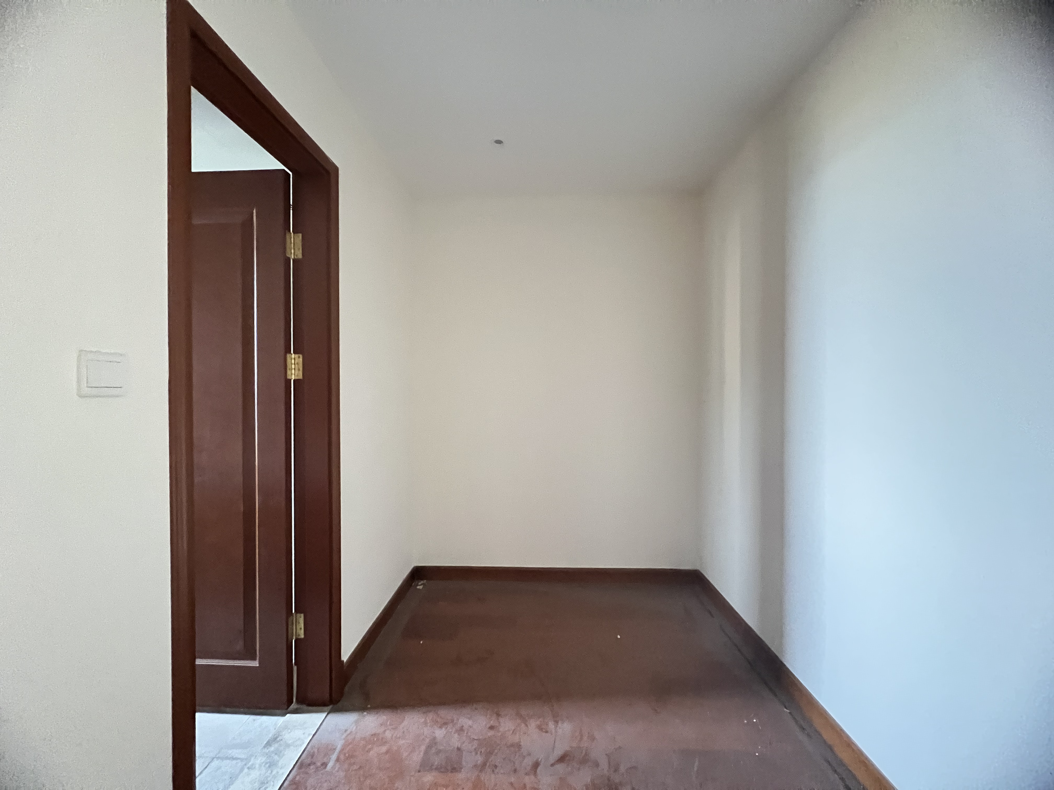 恒大华府  4室2厅2卫    153.0万 恒大华府  4室2厅2卫    153.0万室内图