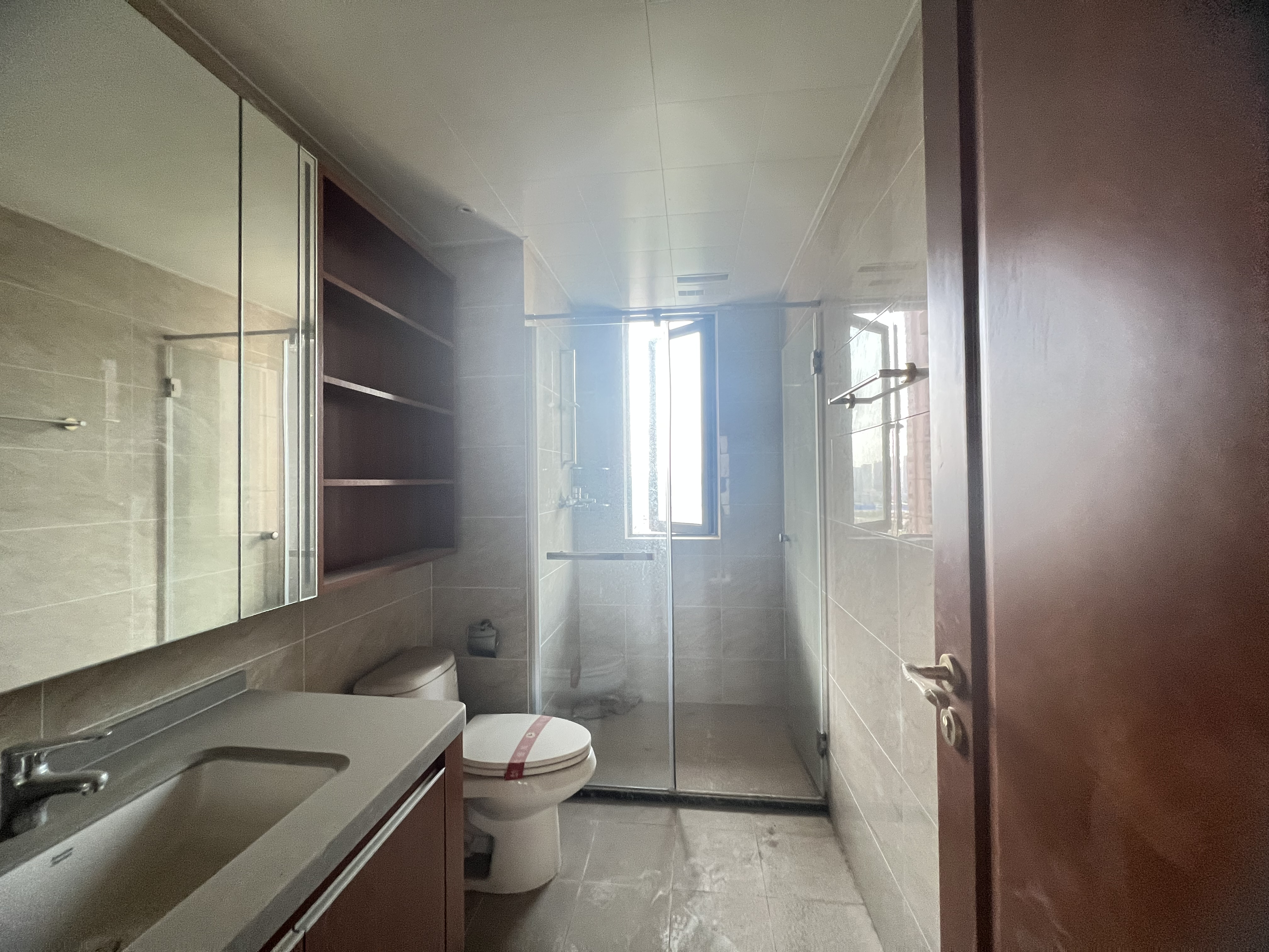 恒大华府  4室2厅2卫    153.0万 恒大华府  4室2厅2卫    153.0万室内图