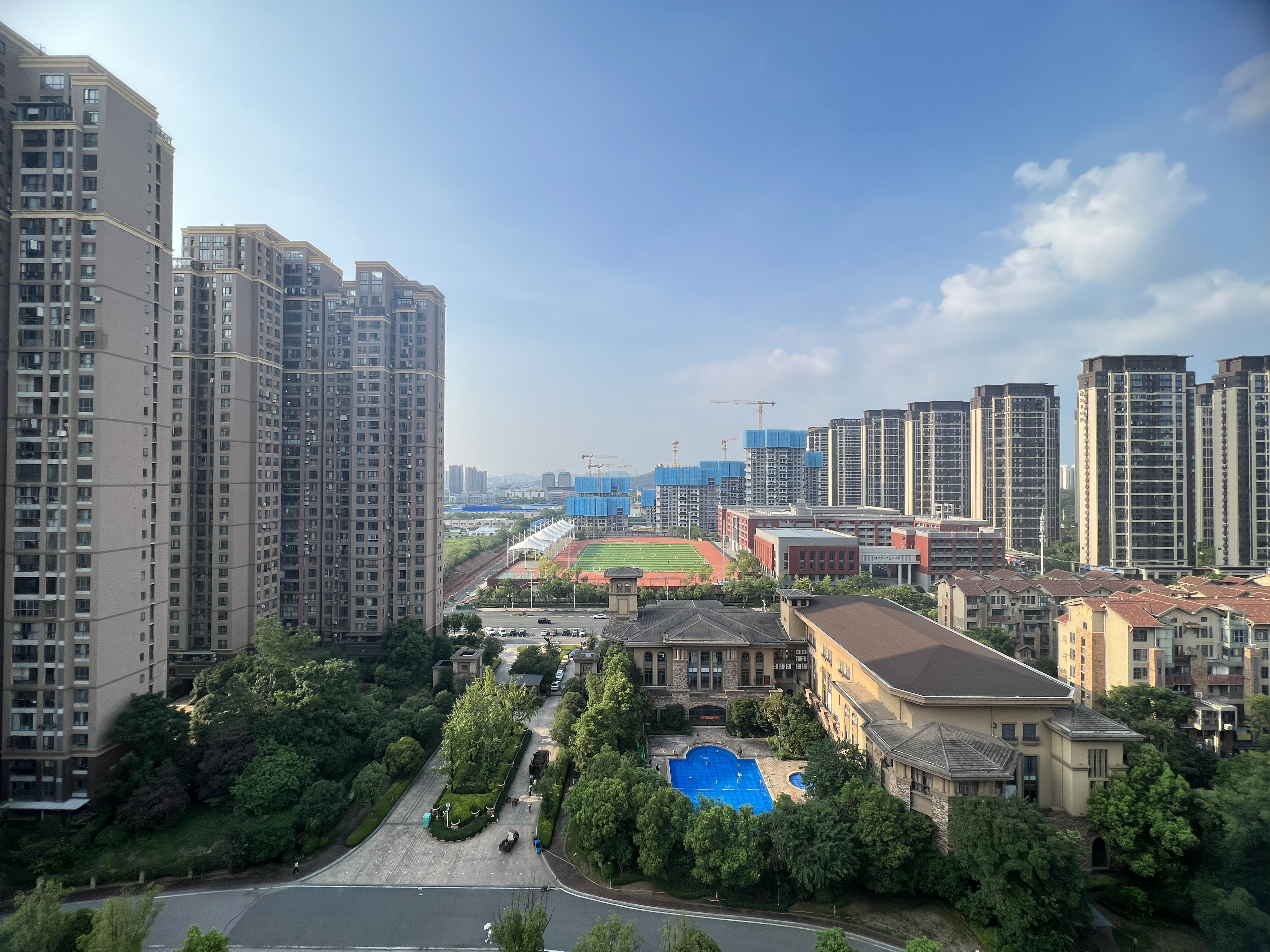 恒大华府  4室2厅2卫    153.0万 恒大华府  4室2厅2卫    153.0万小区图