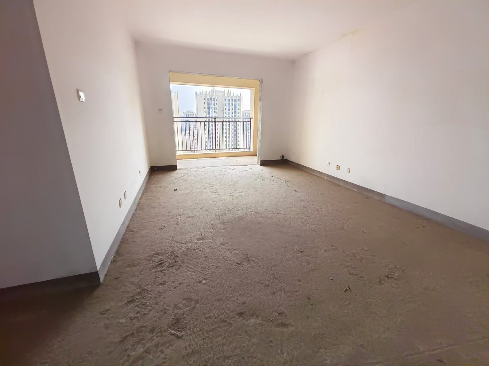 栗雨香堤 3室2厅2卫 46.0万 栗雨香堤 3室2厅2卫 46.0万室内图