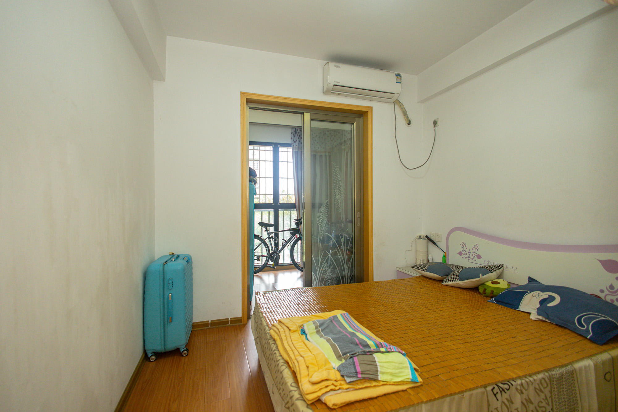 鹏基诺亚山林 3室2厅2卫 85.9万 鹏基诺亚山林 3室2厅2卫 85.9万卧室