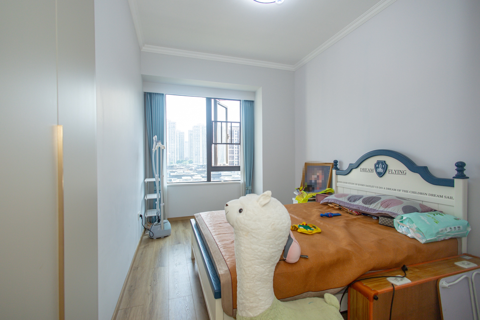 中交建发松雅院  4室2厅2卫    165.0万 中交建发松雅院  4室2厅2卫    165.0万卧室