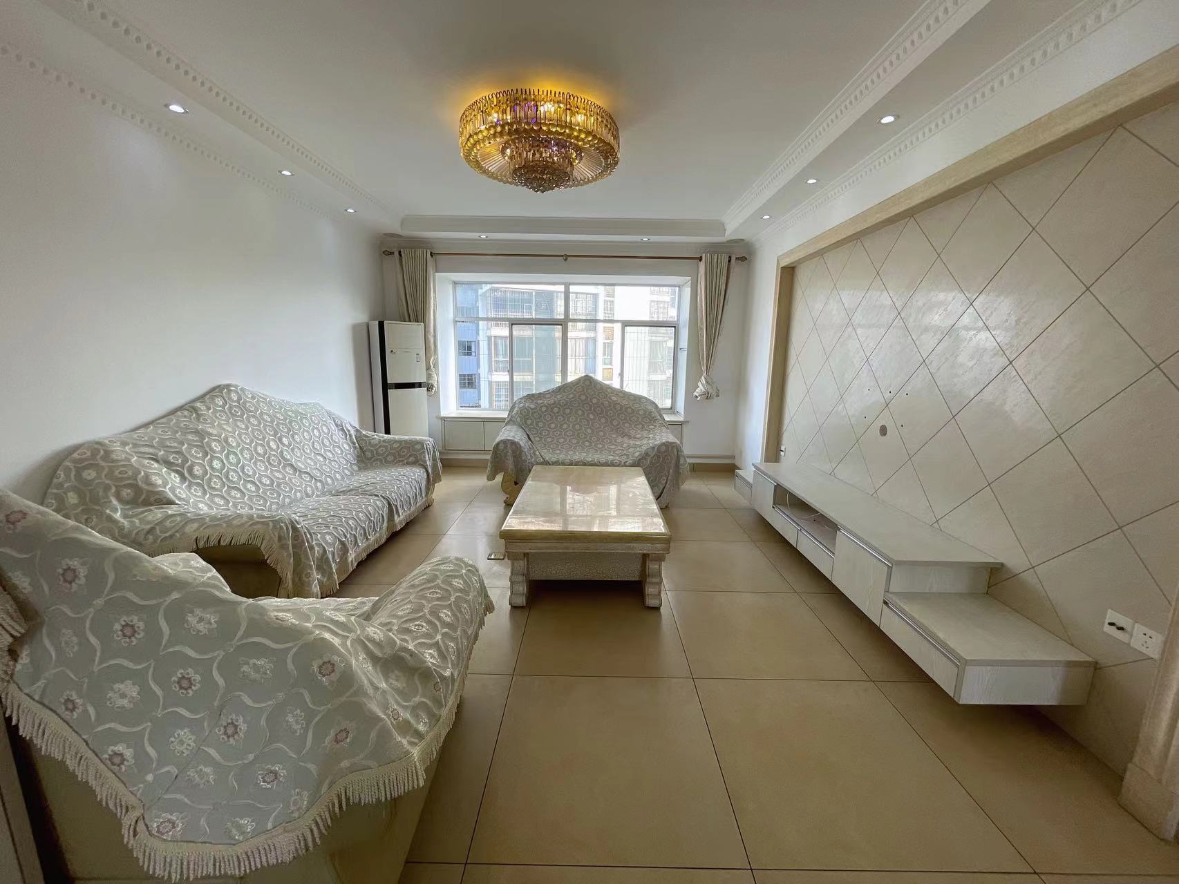 香草园  3室2厅2卫    72.0万 香草园  3室2厅2卫    72.0万室内图