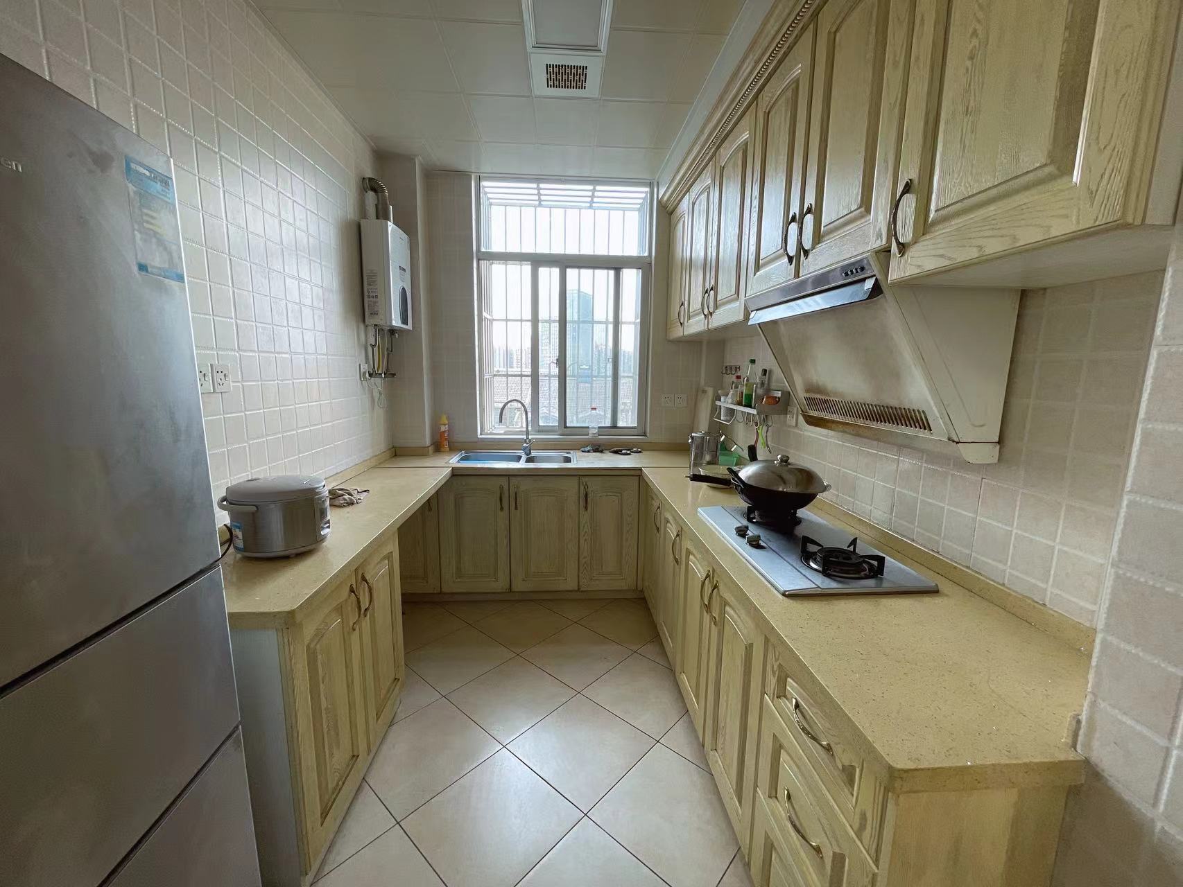 香草园  3室2厅2卫    72.0万 香草园  3室2厅2卫    72.0万室内图