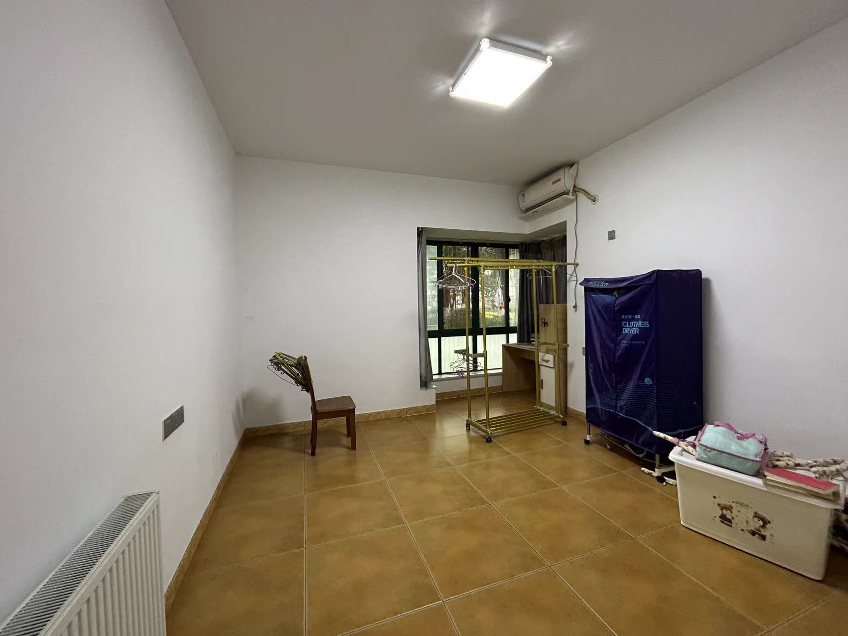 西域名邸  3室2厅2卫    78.0万 西域名邸  3室2厅2卫    78.0万室内图