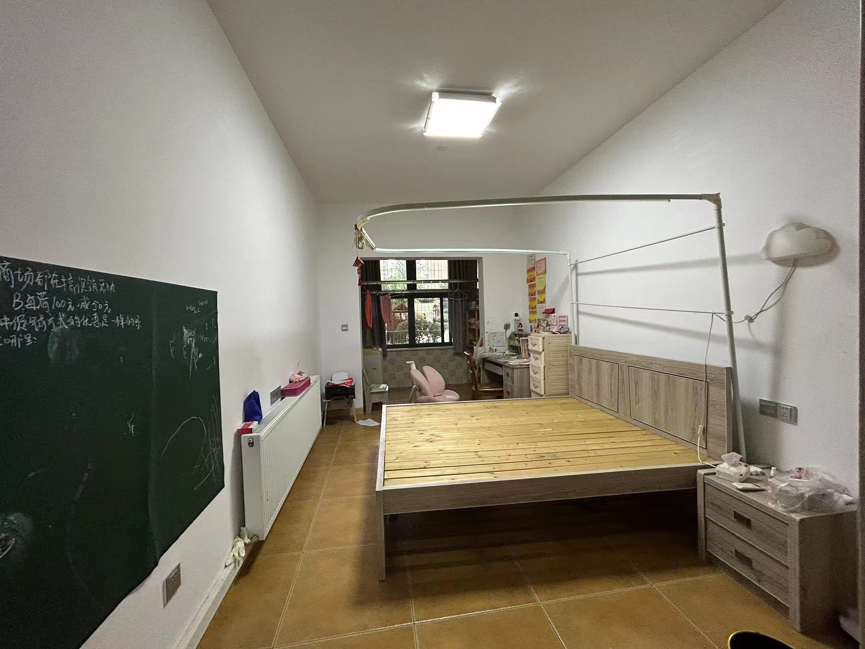 西域名邸  3室2厅2卫    78.0万 西域名邸  3室2厅2卫    78.0万室内图