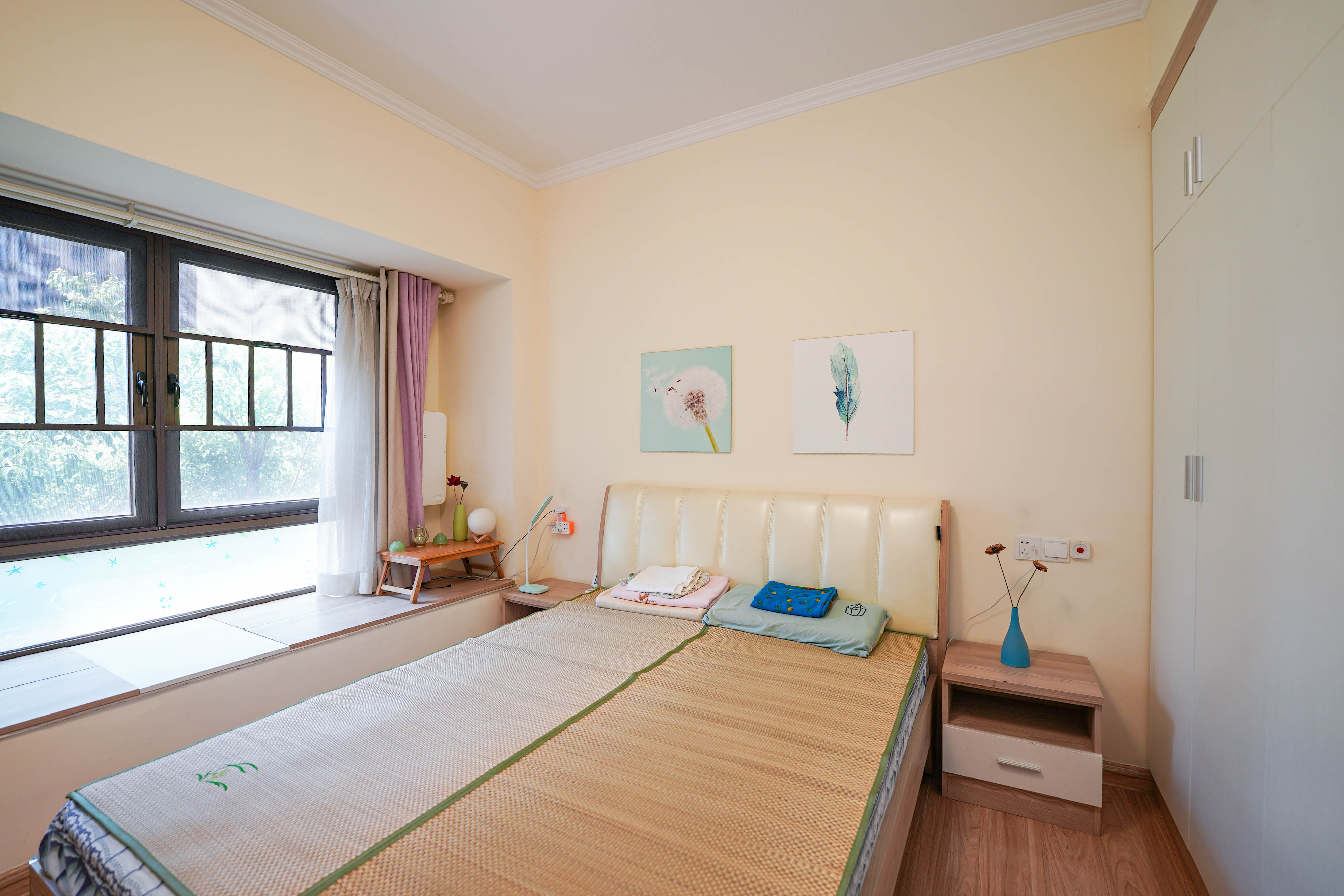 碧桂园公园壹号(凯怡茗苑) 3室2厅1卫 58.0万 碧桂园公园壹号(凯怡茗苑) 3室2厅1卫 58.0万卧室