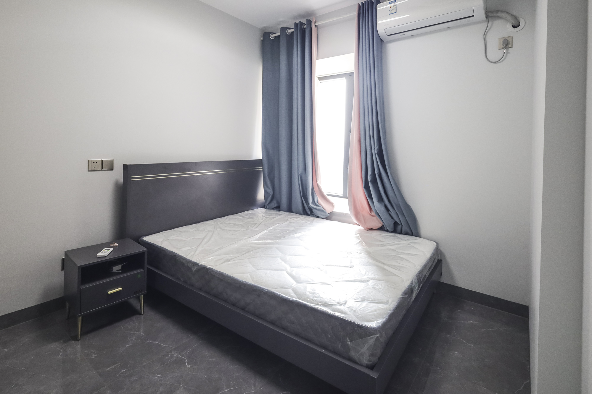 学府星城 3室2厅1卫 58.0万 学府星城 3室2厅1卫 58.0万卧室