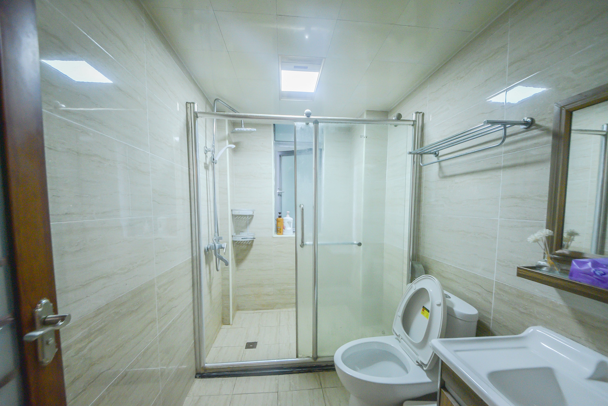 新城新世界一二三期  3室2厅2卫    121.0万 新城新世界一二三期  3室2厅2卫    121.0万其他