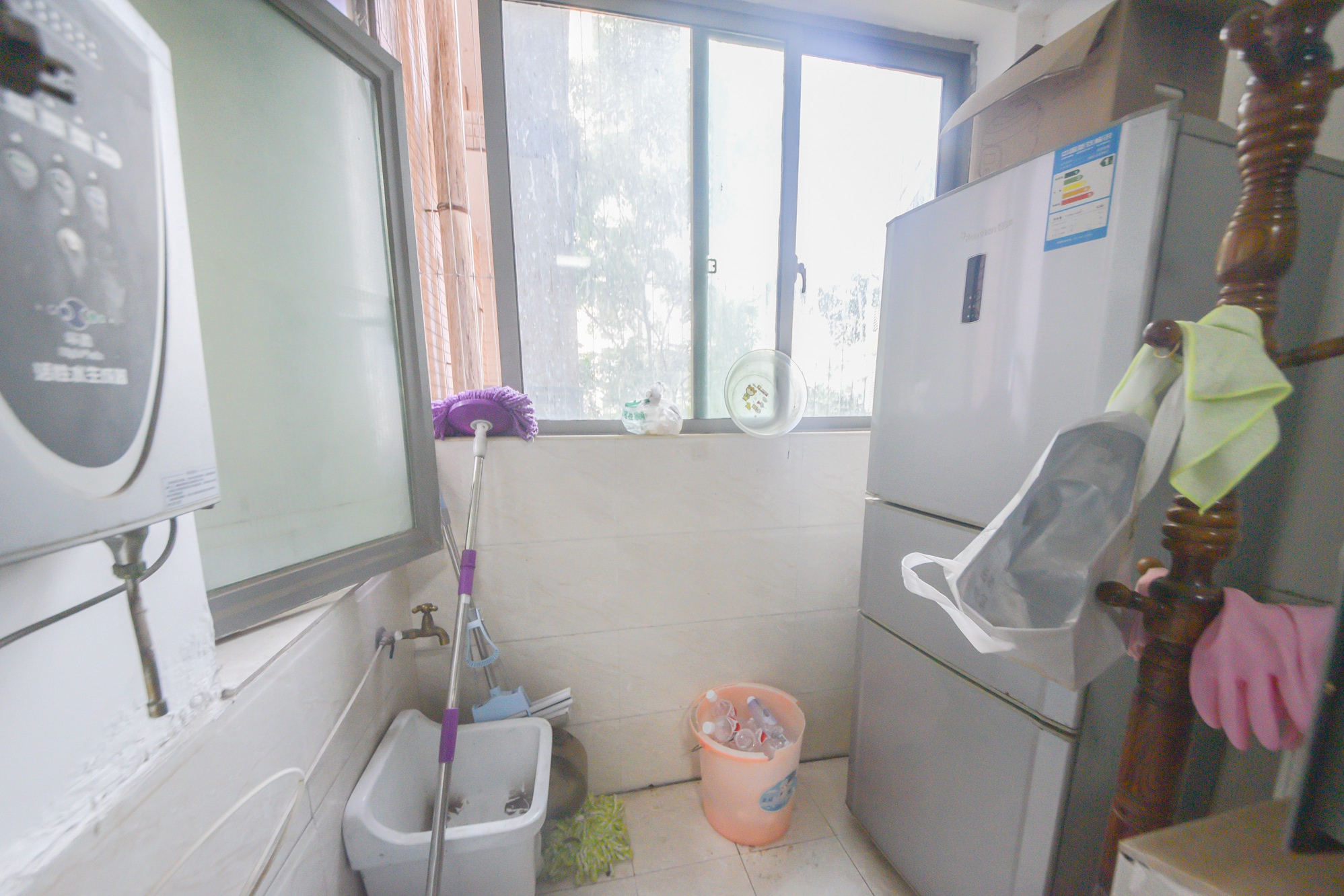 新城新世界一二三期  3室2厅2卫    121.0万 新城新世界一二三期  3室2厅2卫    121.0万阳台