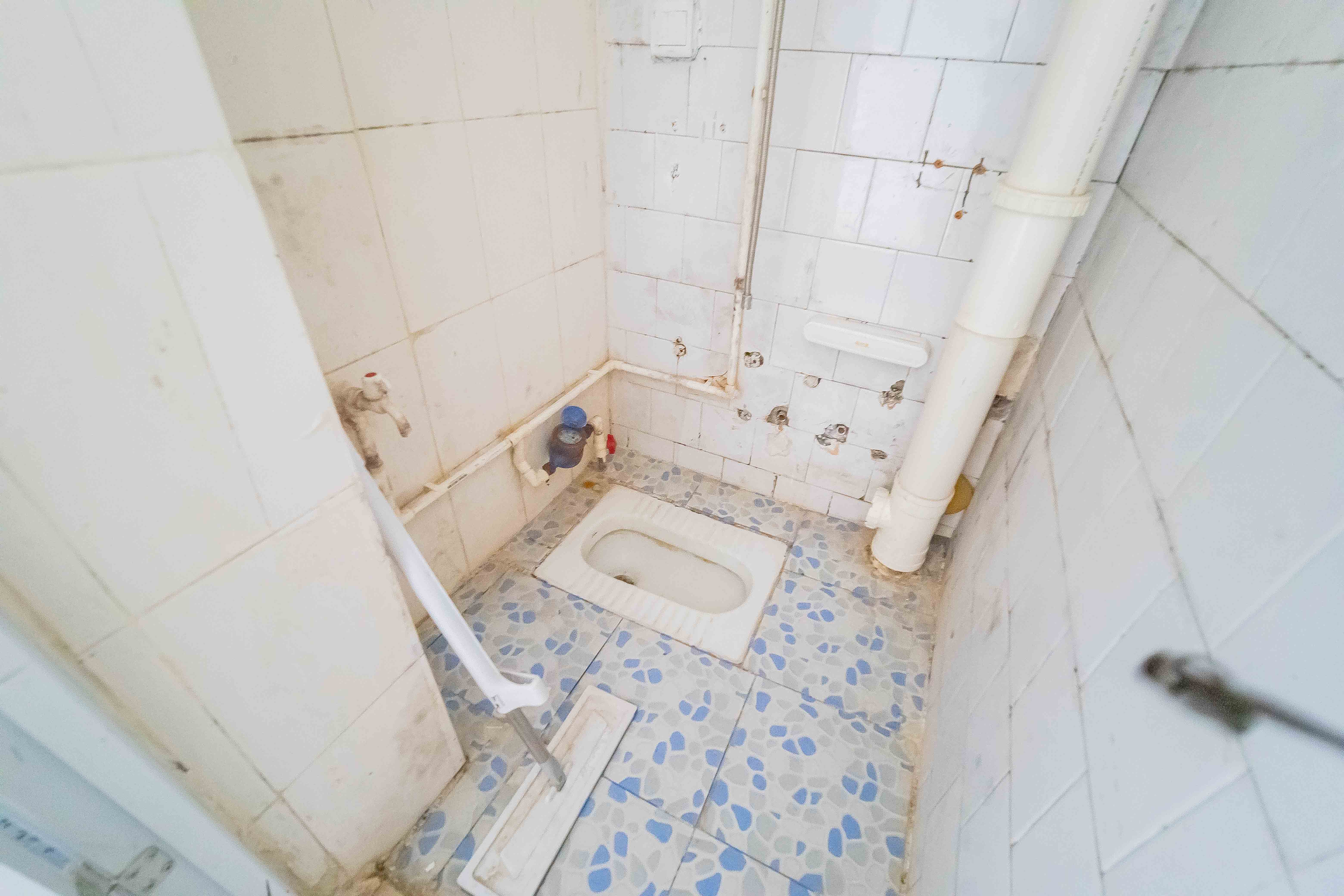 下碧湘街小区  3室2厅1卫    70.0万卫生间