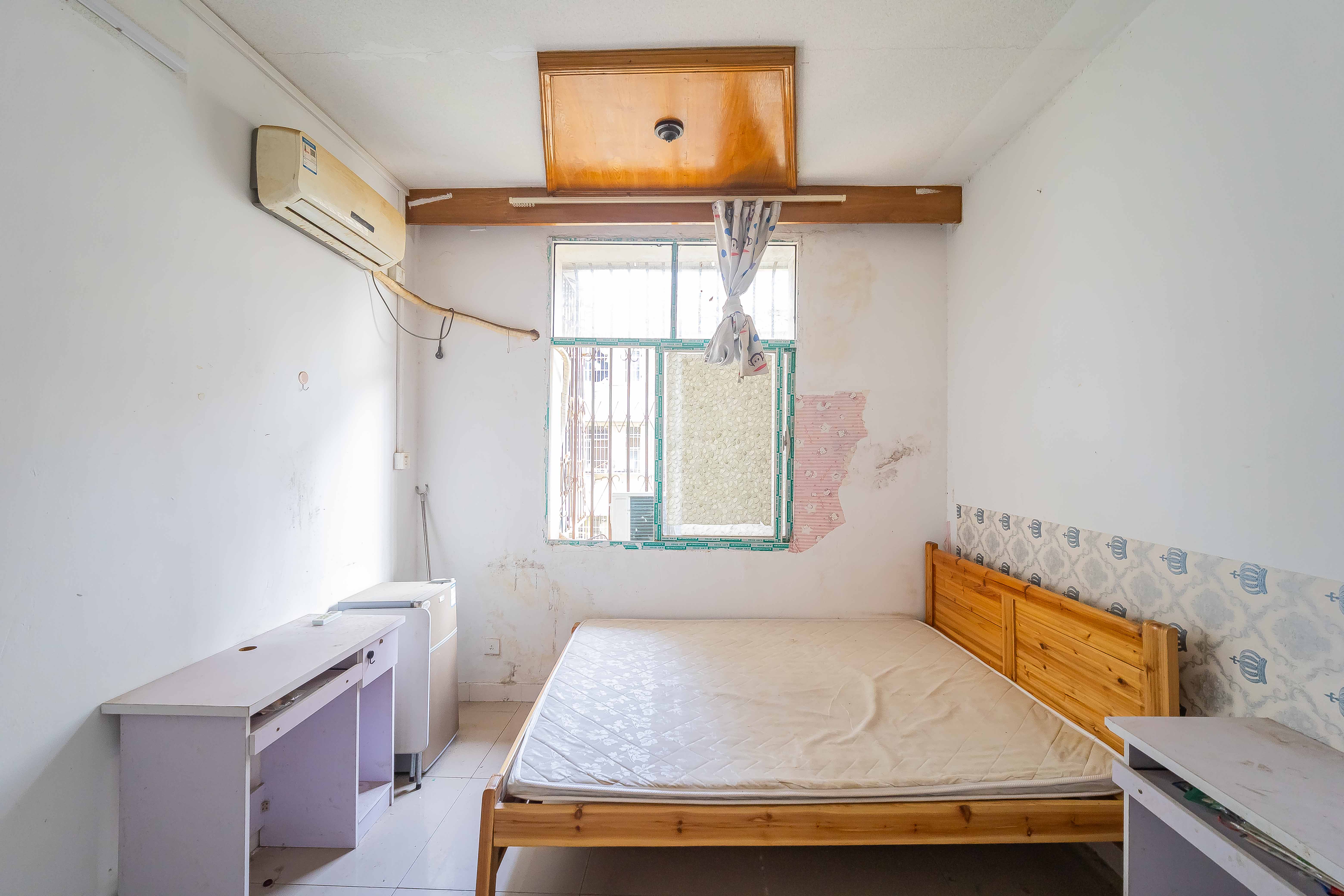 下碧湘街小区 3室2厅1卫 70.0万 下碧湘街小区 3室2厅1卫 70.0万卧室