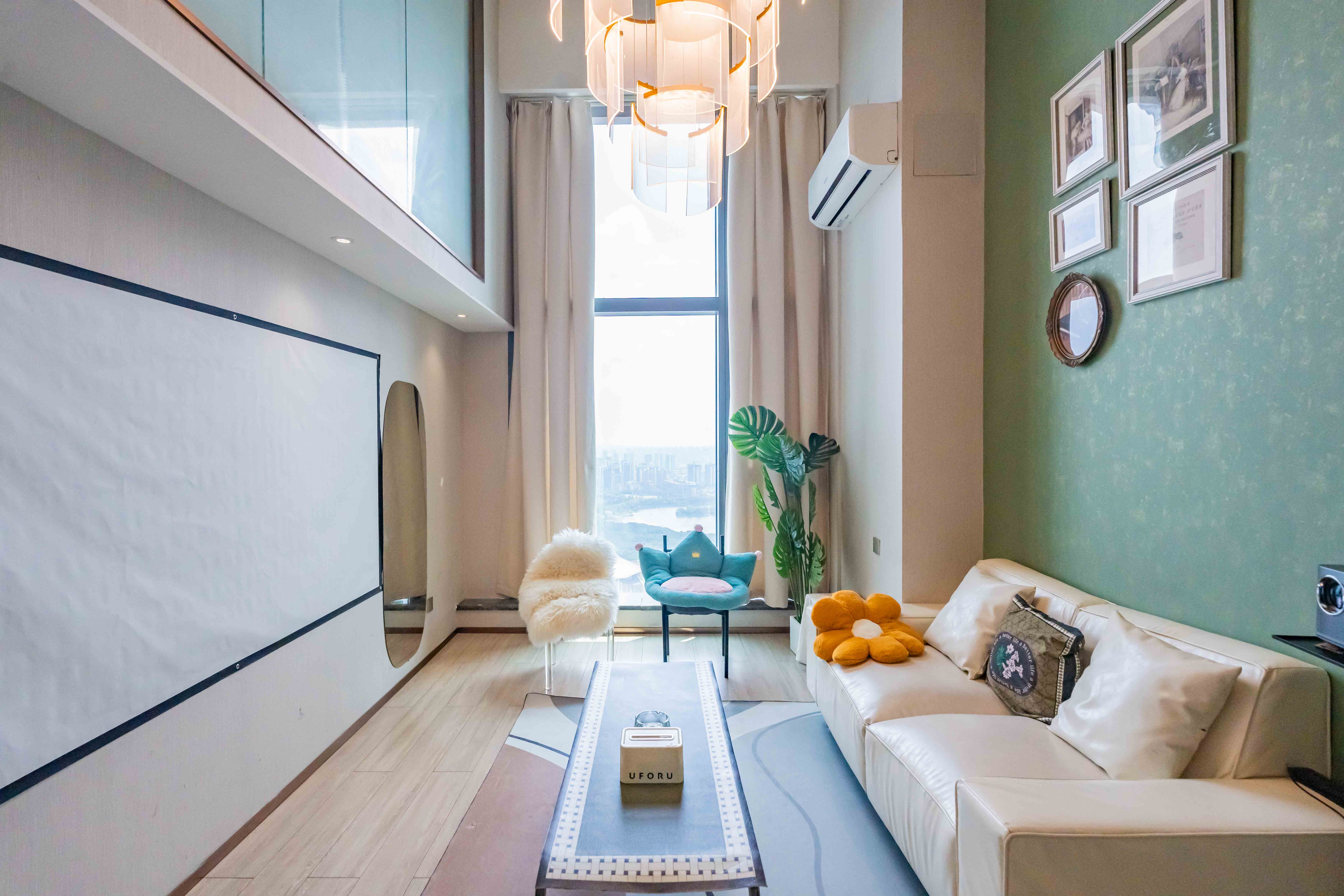 华远华时代 3室2厅2卫 69.98万 华远华时代 3室2厅2卫 69.98万客厅