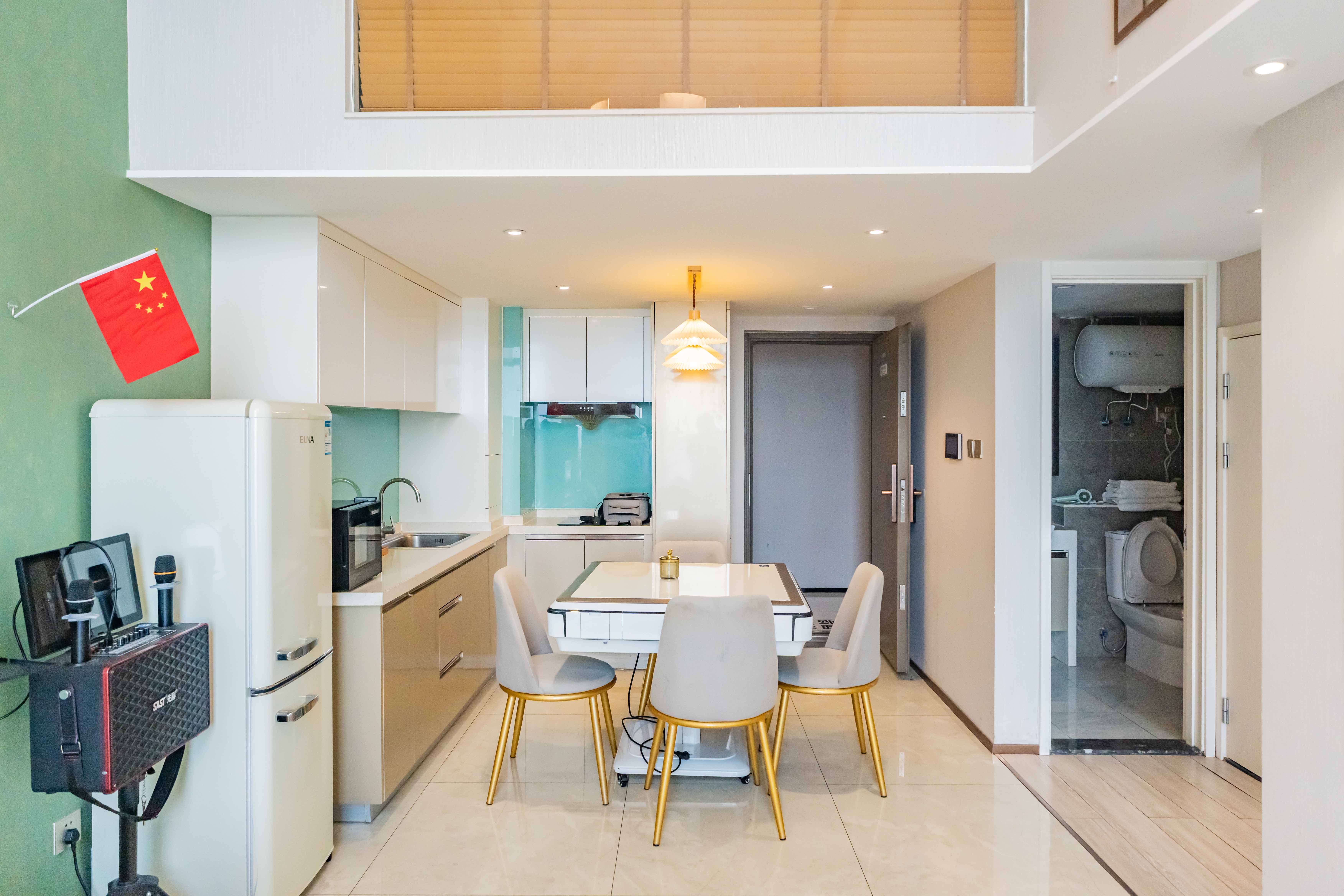 华远华时代 3室2厅2卫 69.98万 华远华时代 3室2厅2卫 69.98万客厅