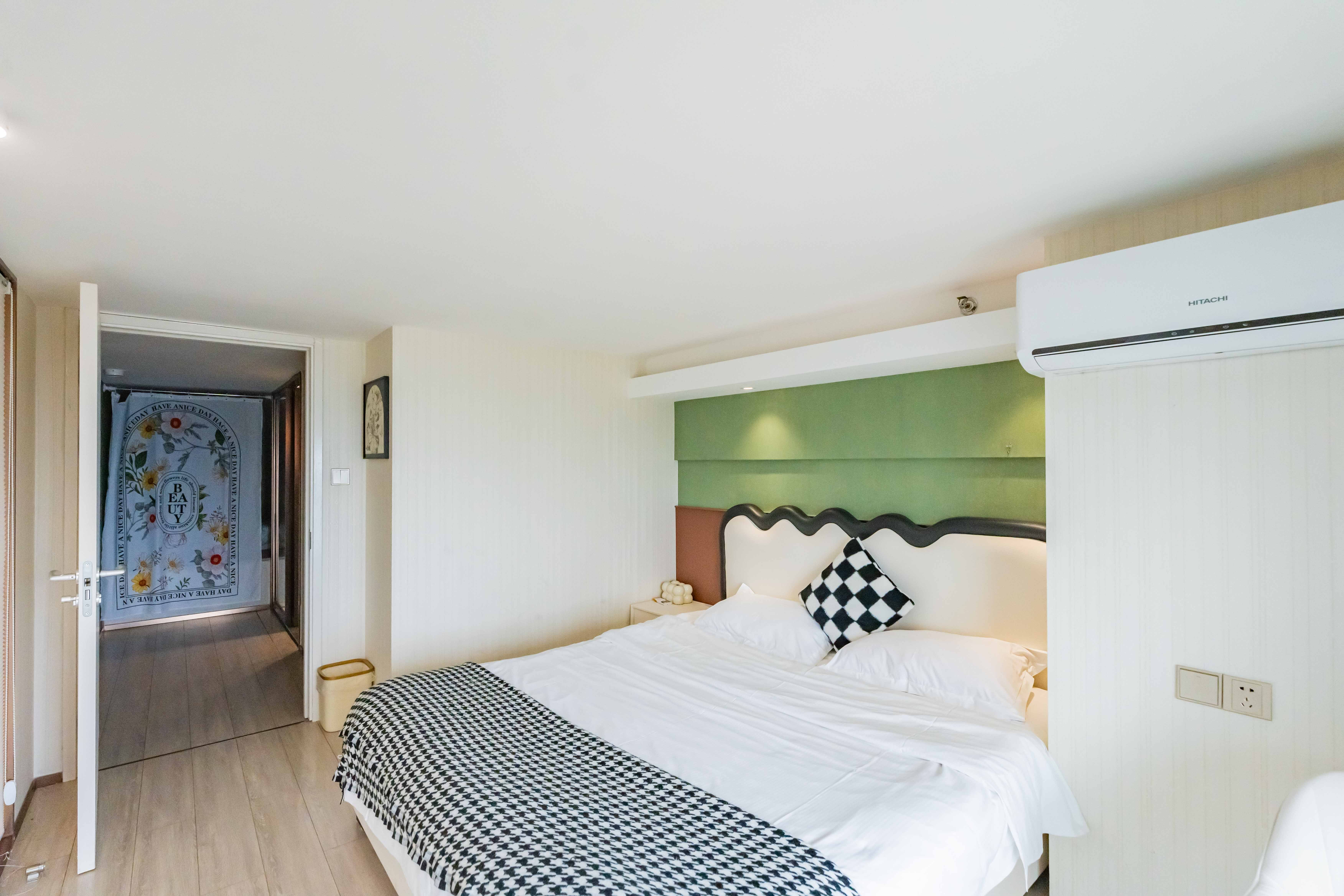 华远华时代 3室2厅2卫 69.98万 华远华时代 3室2厅2卫 69.98万卧室