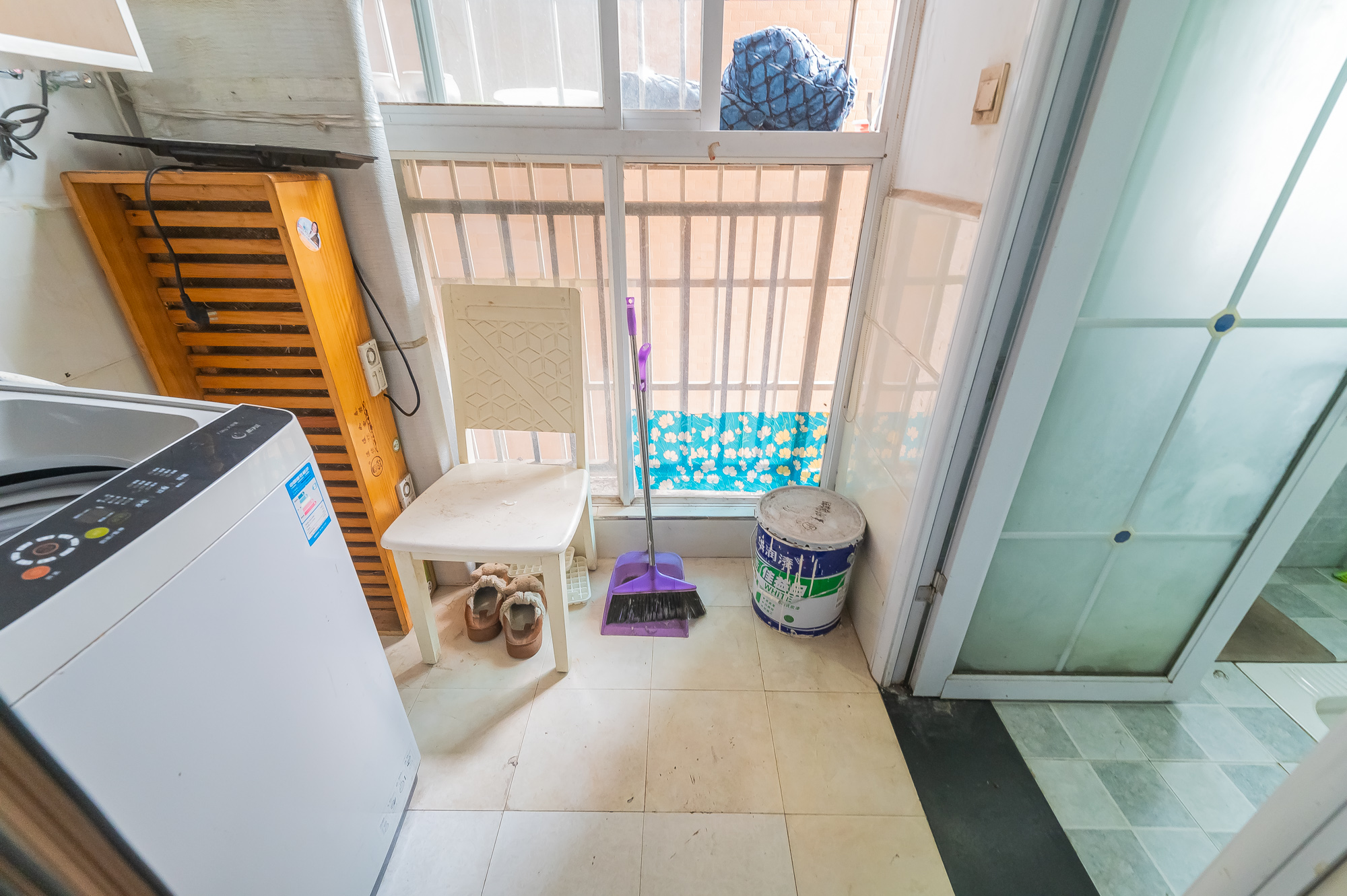 泊林晶城  2室2厅1卫    51.8万 泊林晶城  2室2厅1卫    51.8万厨房