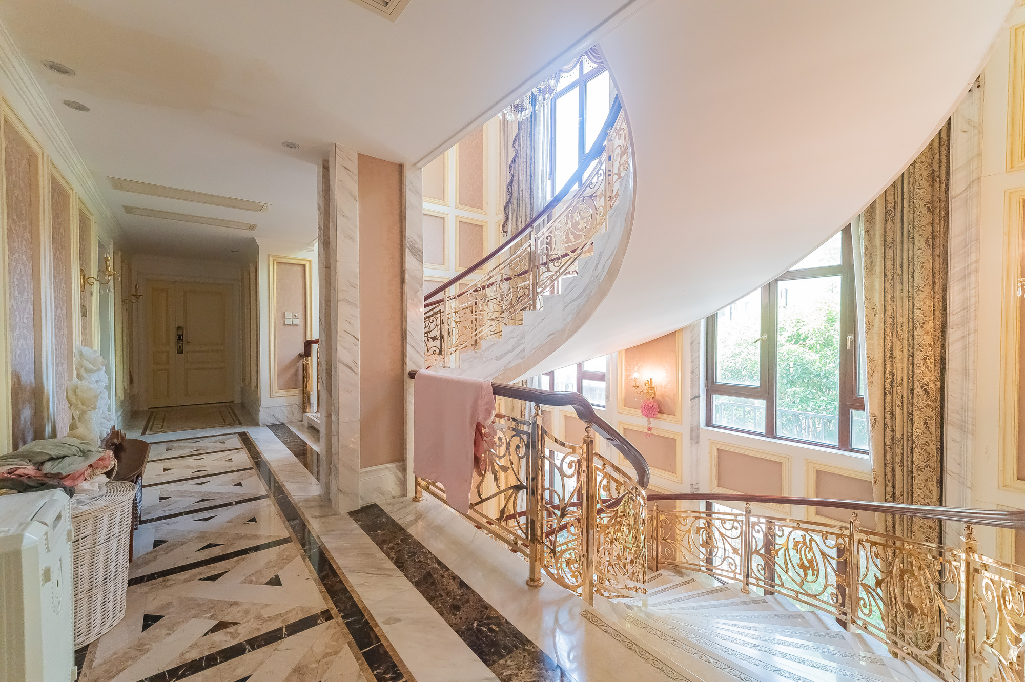 碧桂园威尼斯城  6室2厅6卫    888.0万其他