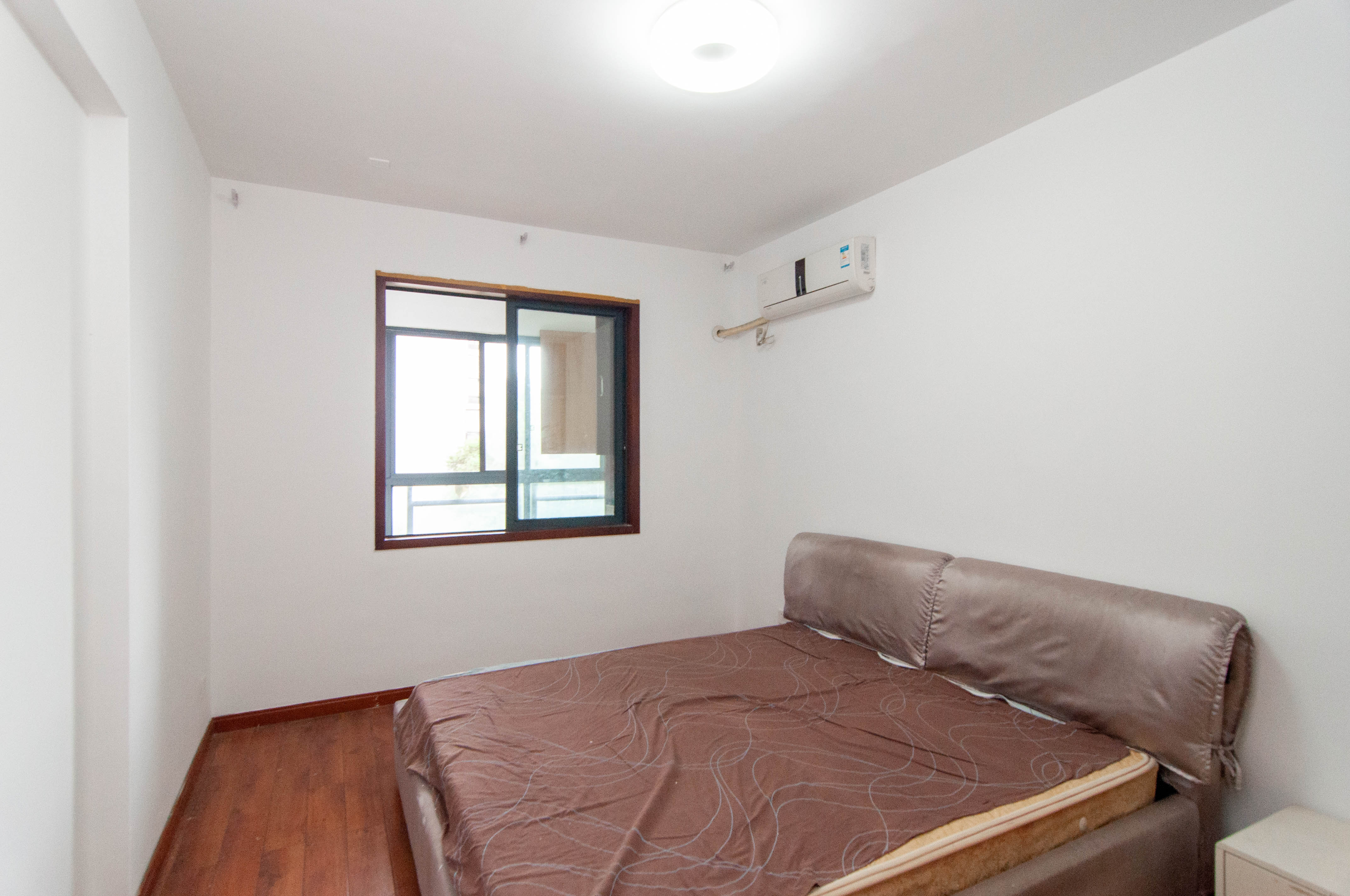 海林馨香雅苑  3室2厅2卫    110.0万 海林馨香雅苑  3室2厅2卫    110.0万其他