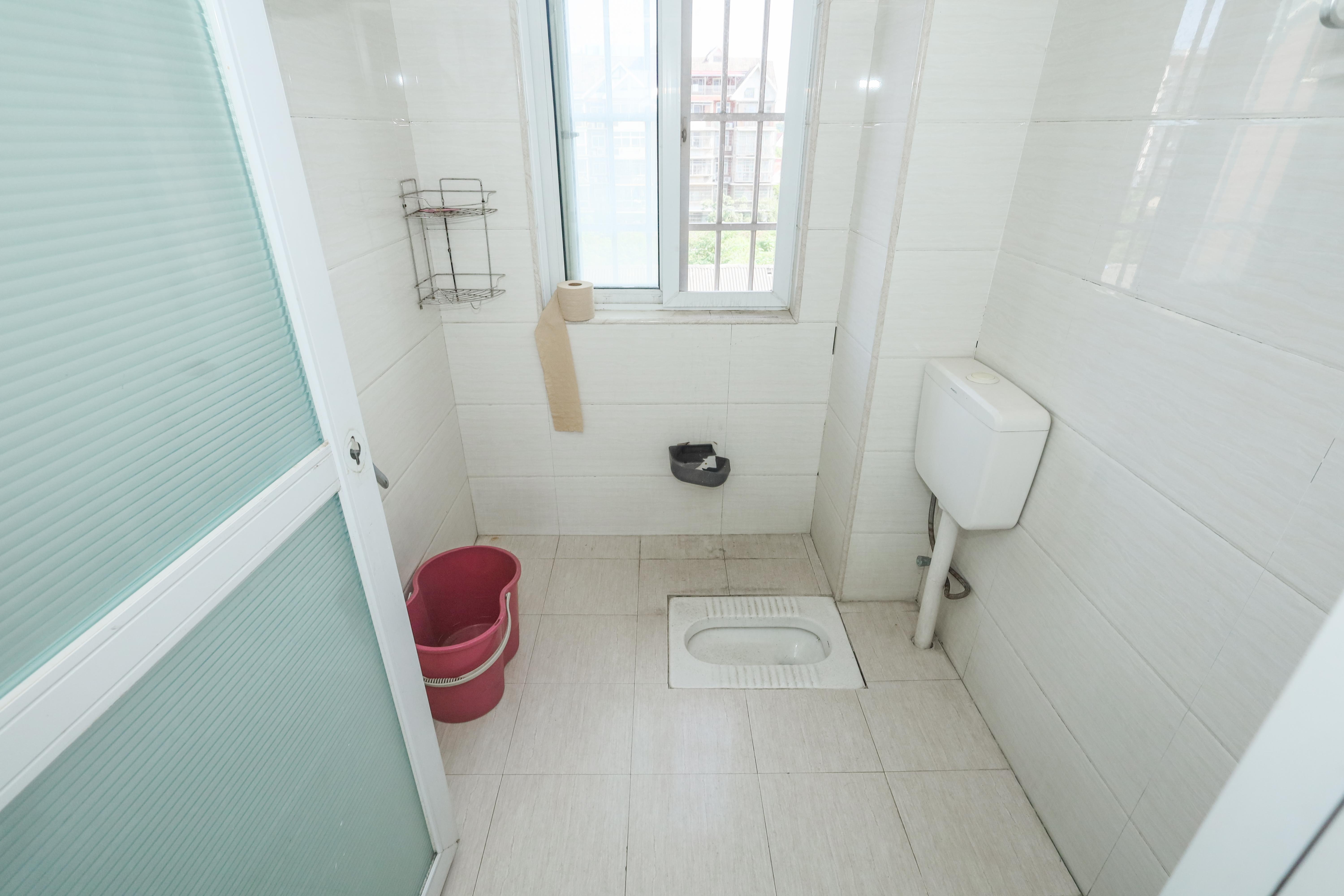 山水英伦 3室2厅1卫 101.0万 山水英伦 3室2厅1卫 101.0万卫生间