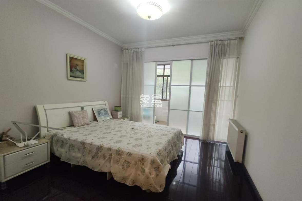 方圆小区  5室2厅2卫    115.0万 方圆小区  5室2厅2卫    115.0万室内图