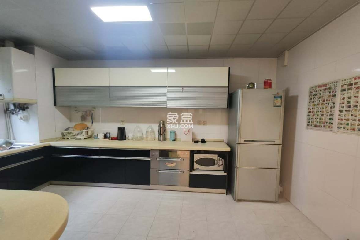 方圆小区  5室2厅2卫    115.0万 方圆小区  5室2厅2卫    115.0万室内图