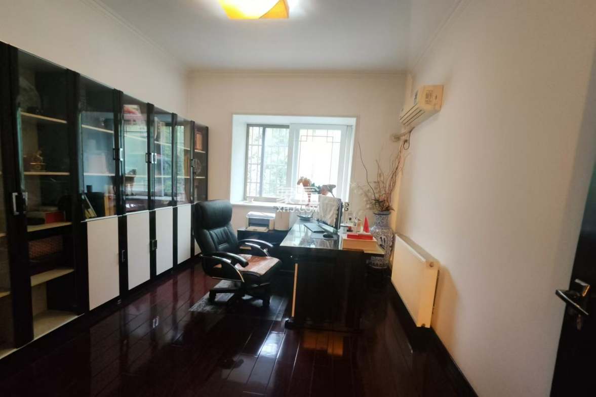 方圆小区  5室2厅2卫    115.0万 方圆小区  5室2厅2卫    115.0万室内图