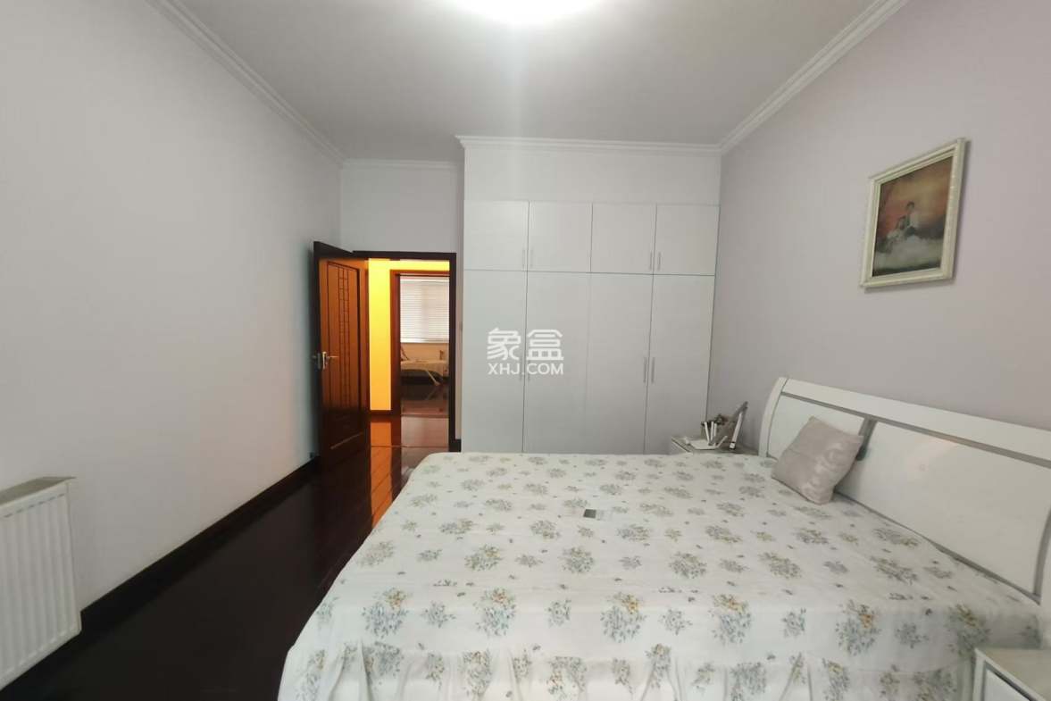 方圆小区  5室2厅2卫    115.0万 方圆小区  5室2厅2卫    115.0万室内图