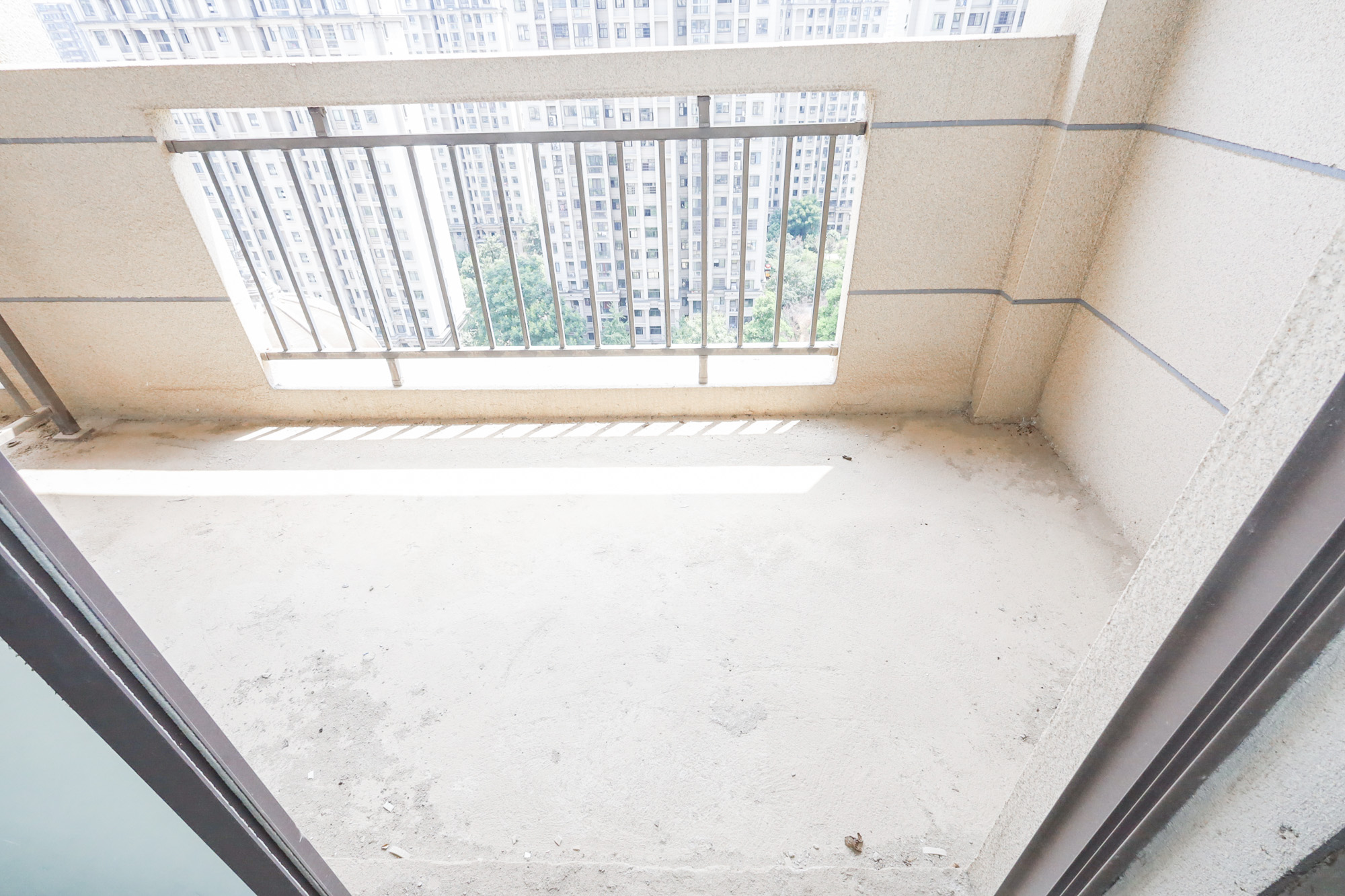 阳光丽城一期  3室2厅1卫    102.0万 阳光丽城一期  3室2厅1卫    102.0万阳台