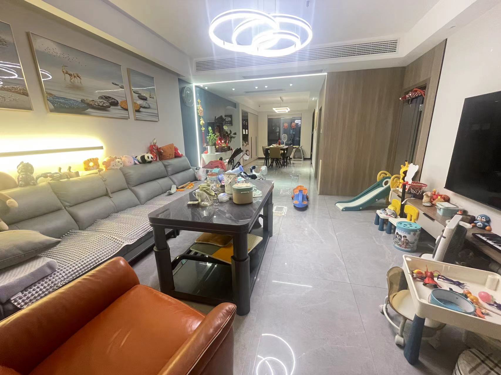 中泰财富湘江 4室2厅2卫 153.0万 中泰财富湘江 4室2厅2卫 153.0万室内图