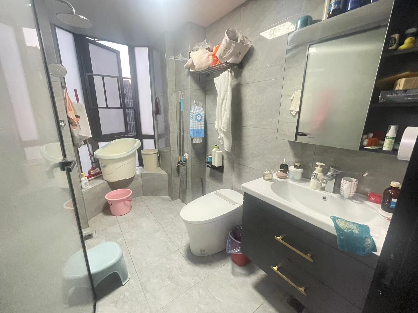 中泰财富湘江 4室2厅2卫 153.0万 中泰财富湘江 4室2厅2卫 153.0万室内图