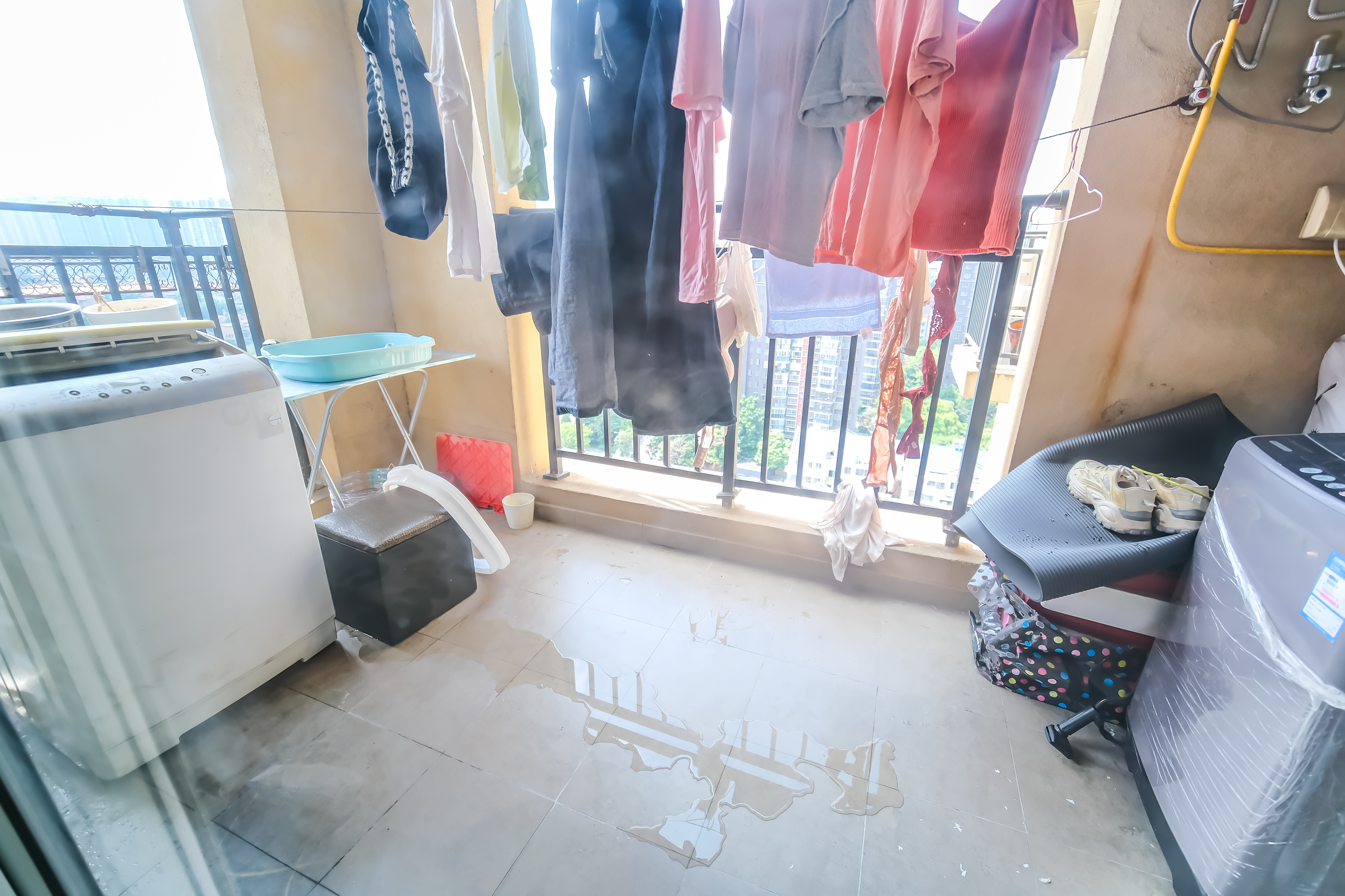 郡原居里  1室1厅1卫    32.8万阳台