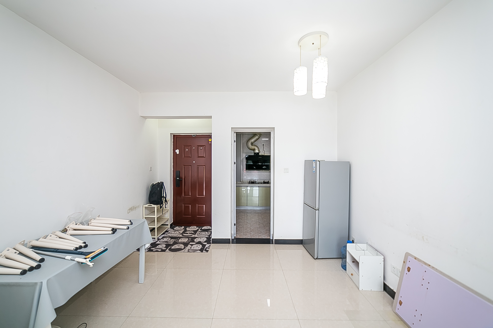 荣盛花语书苑 3室2厅1卫 76.8万 荣盛花语书苑 3室2厅1卫 76.8万客厅