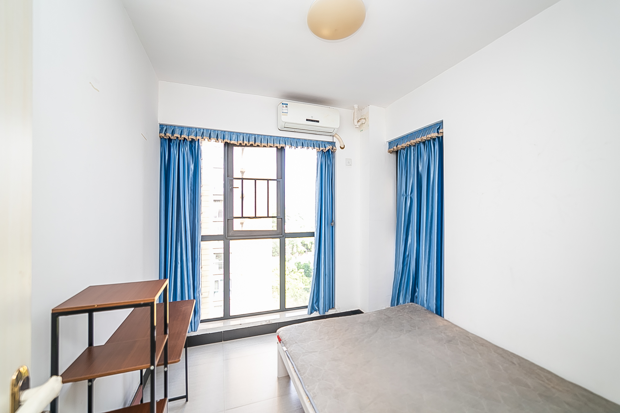 荣盛花语书苑 3室2厅1卫 76.8万 荣盛花语书苑 3室2厅1卫 76.8万卧室